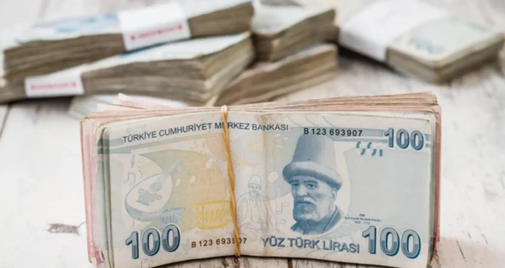 Mazot ve Gübre Desteğinde Yeni Dönem: Çiftçinin Beklediği Ödemeler İçin Gözler Bakanlıkta