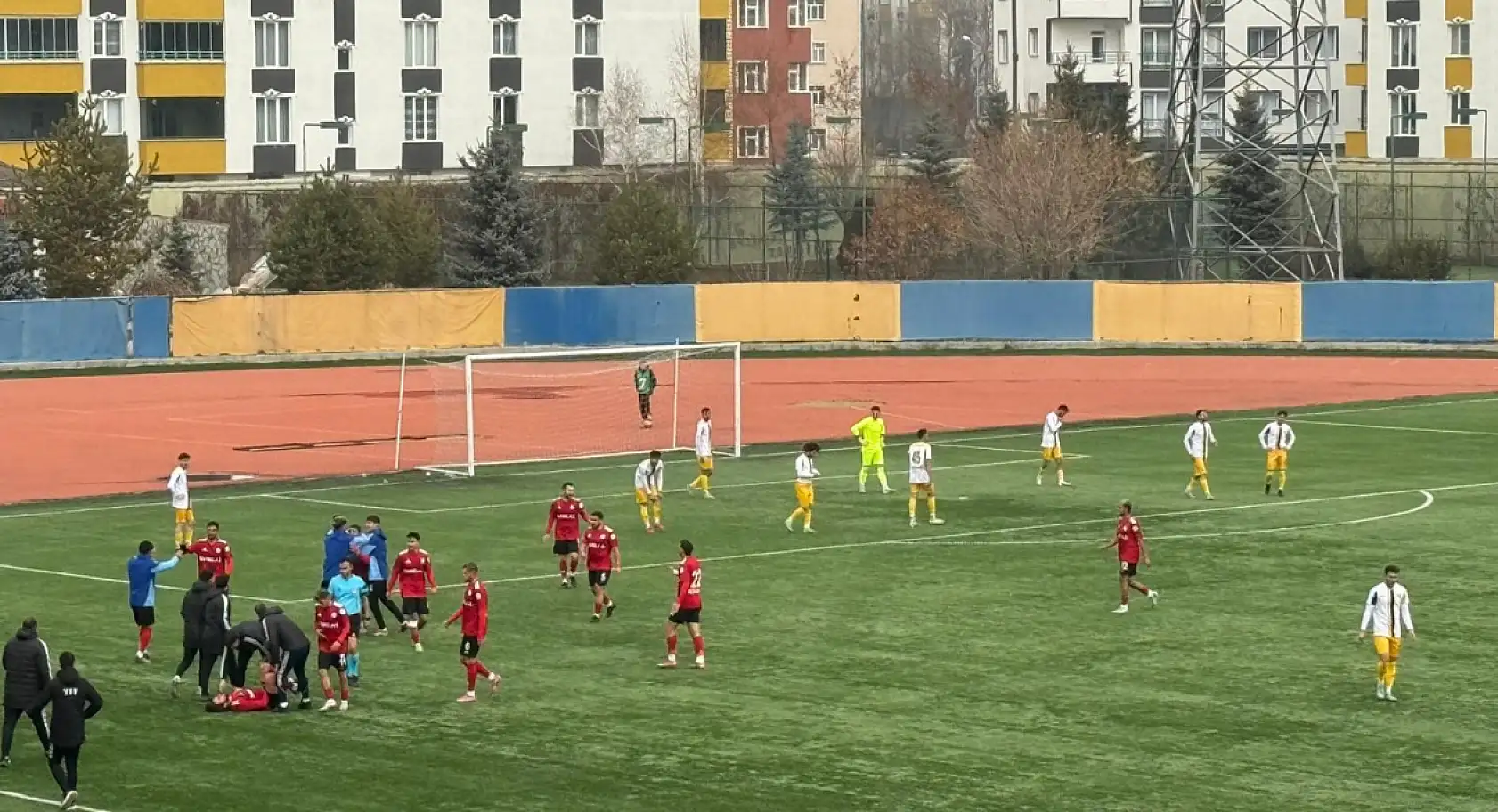 Ağrı Spor evinde kaybetti, taraftar 'canınız sağ olsun' diyerek moral verdi