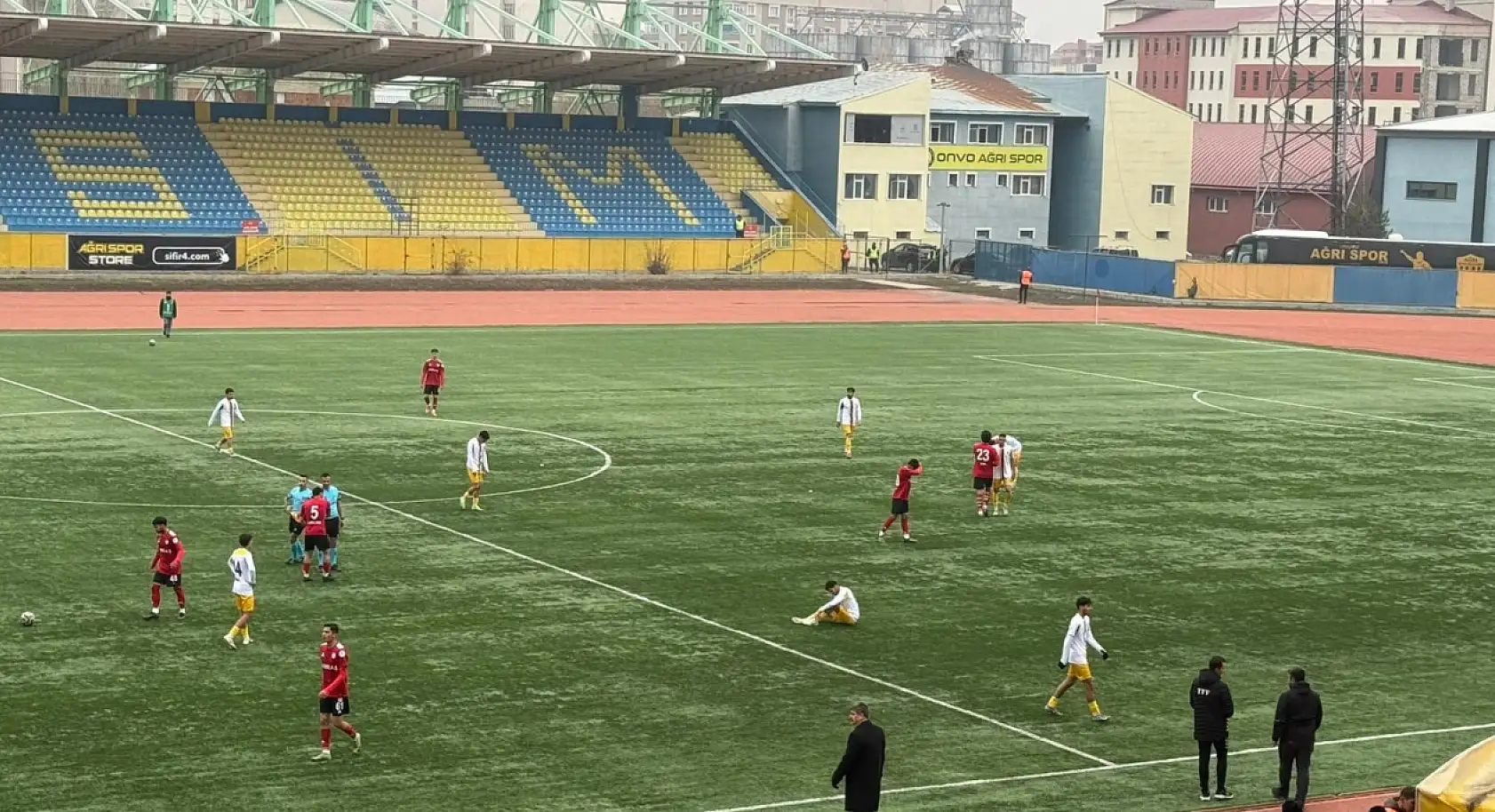 Ağrı Spor evinde kaybetti, taraftar 'canınız sağ olsun' diyerek moral verdi