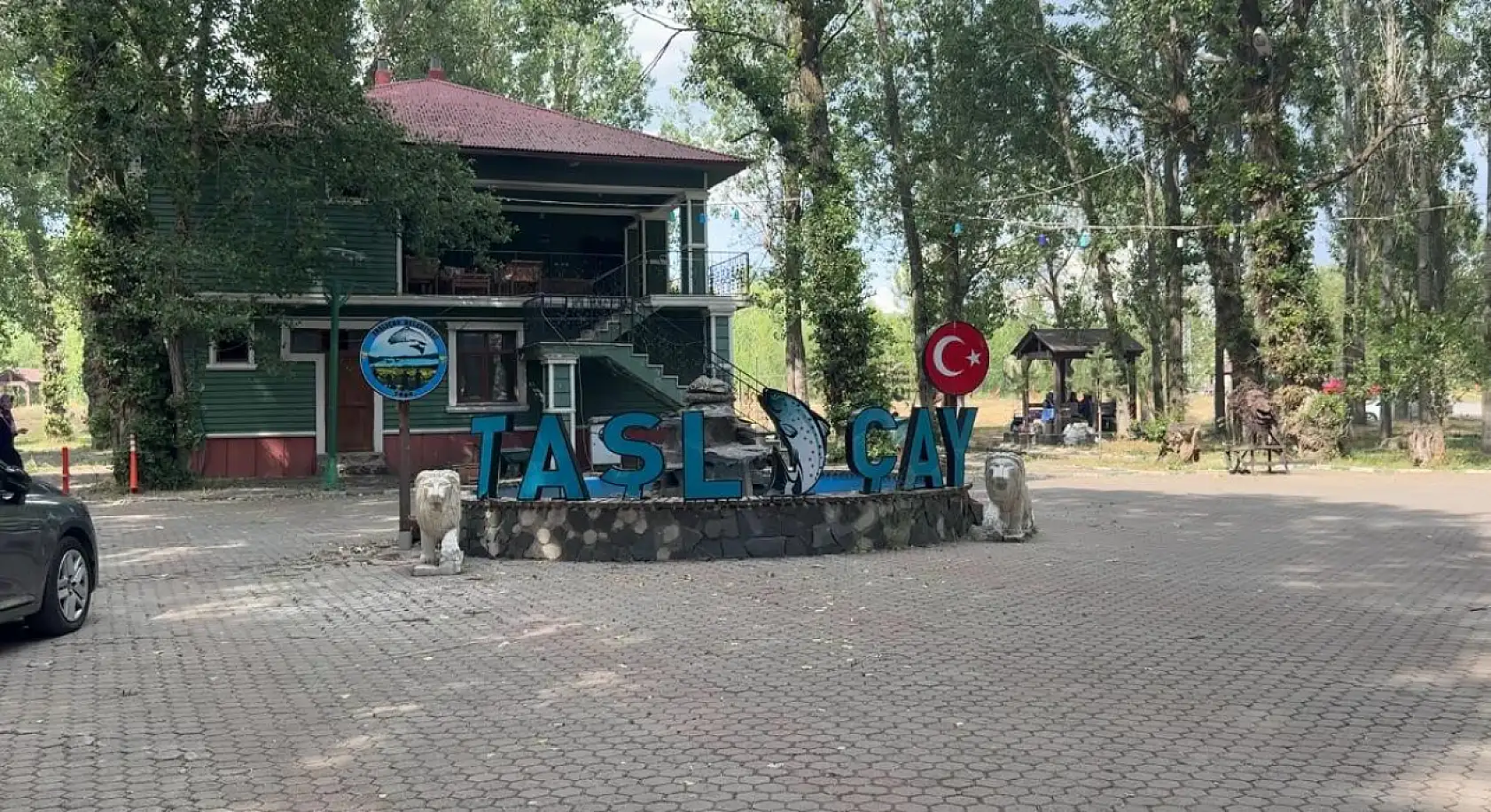 Taşlıçay Recep Tayyip Erdoğan parkı yaz mevsimine hazır