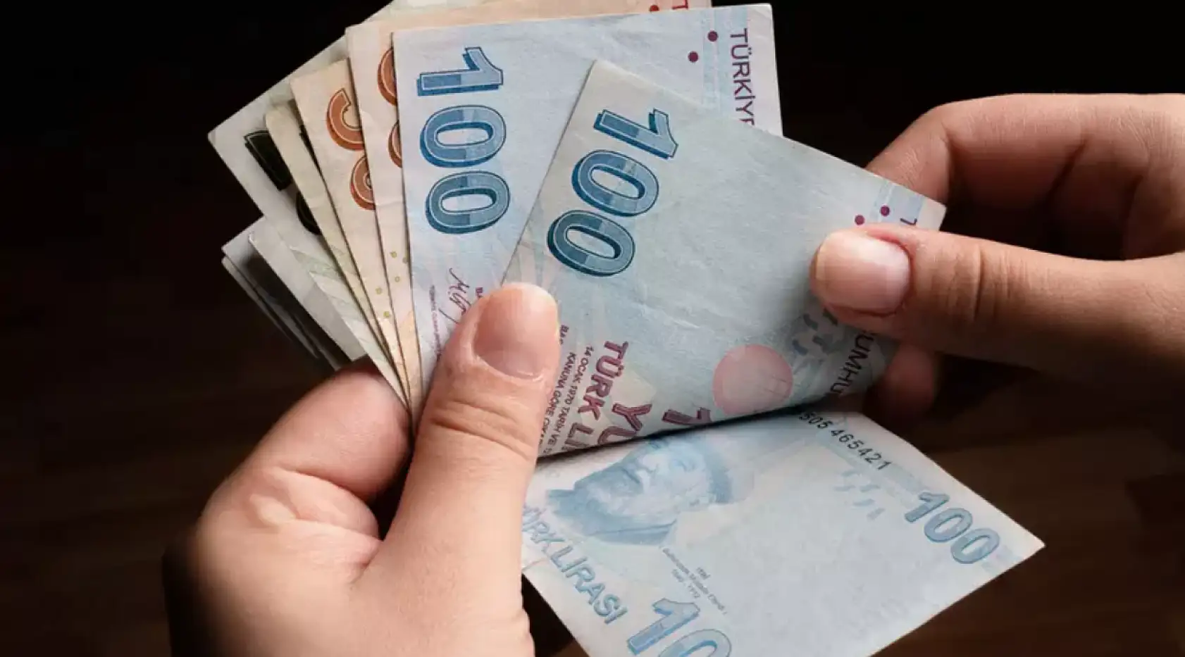 Emeklilere Çifte Zam Umudu: SGK Uzmanından Refah Payı ve Ek Zam Açıklaması