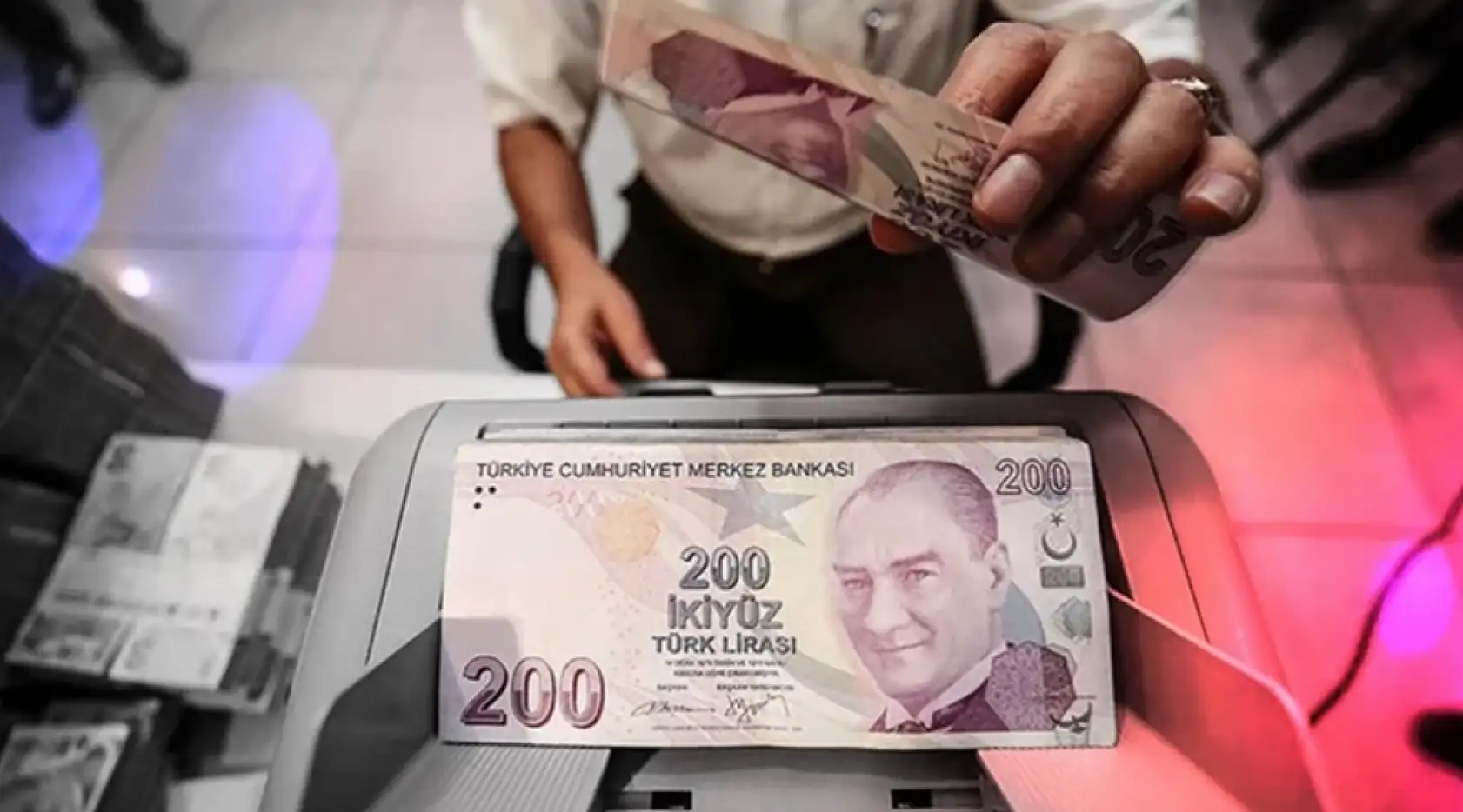 Öğrencilere 1.900 TL'ye kadar ulaşım desteği! Başvurular SYDV üzerinden yapılacak