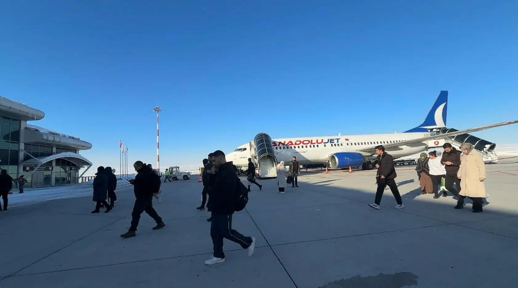 Yeni yılın ilk Ağrı seferi gecikmeli de olsa gerçekleştirildi