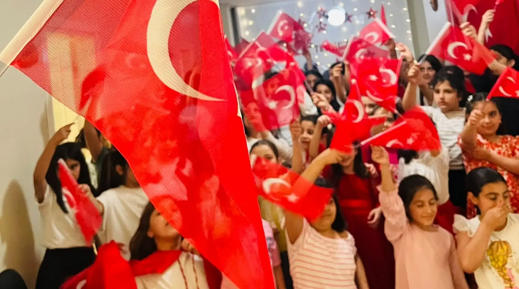 Doğubayazıt'ta ADEM öğrencileri 15 Temmuz ruhunu yaşattı