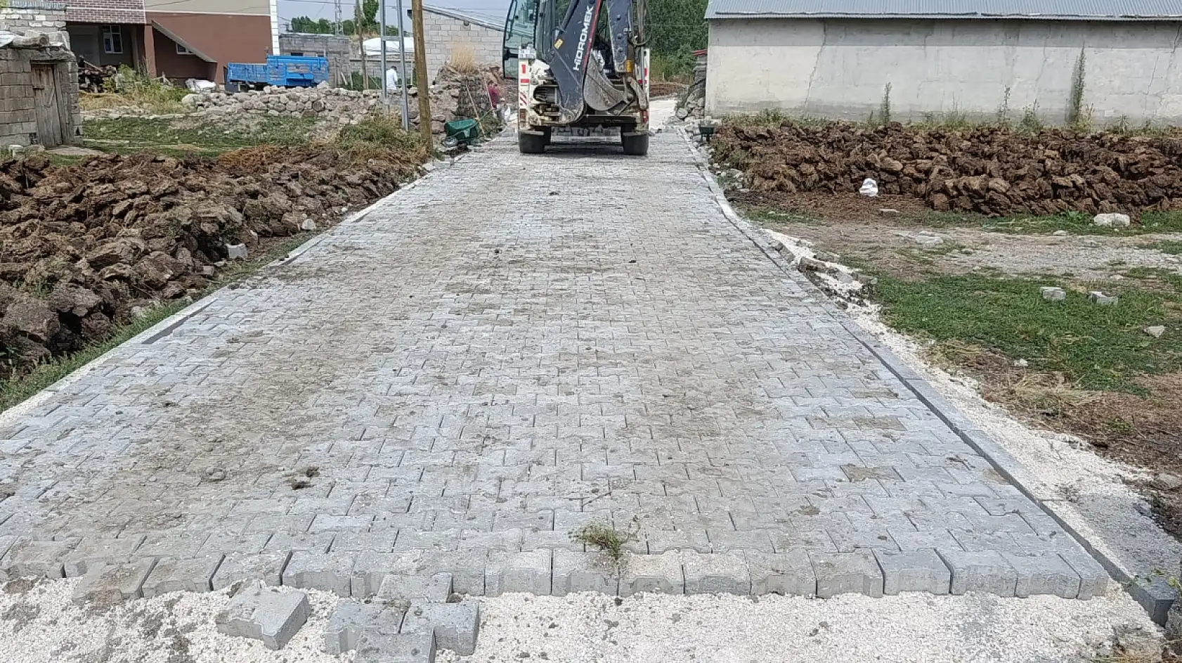 Eleşkirt'te kırsal altyapıya güçlü dokunuş