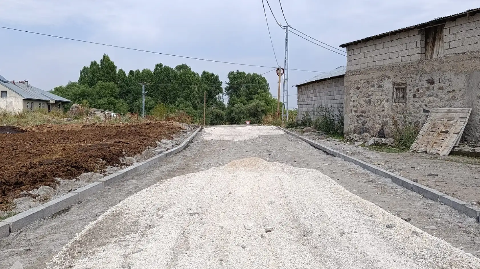 Eleşkirt'te kırsal altyapıya güçlü dokunuş