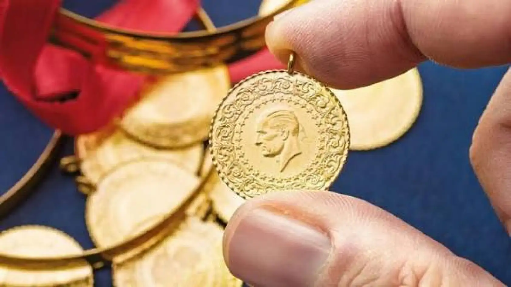 Altın haftayı düşüşle kapattı: Gram 6 bin 542 lira seviyesinde