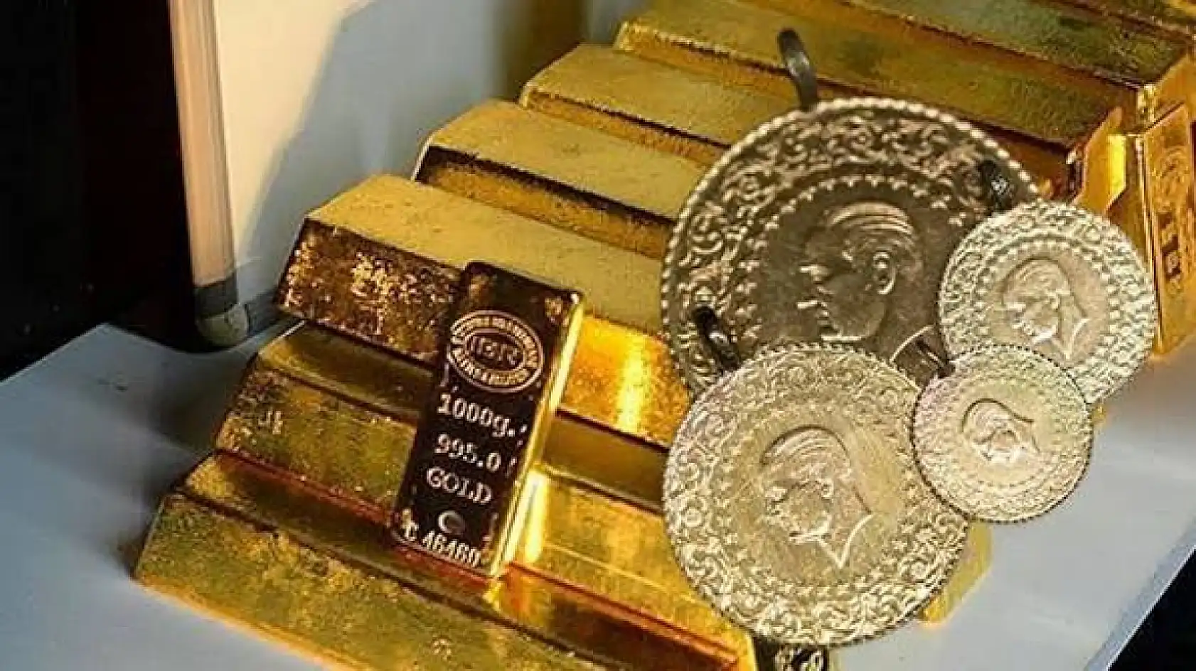 Altın fiyatlarında yeni hareketlilik: Gram ve çeyrek altın kaç lira oldu?