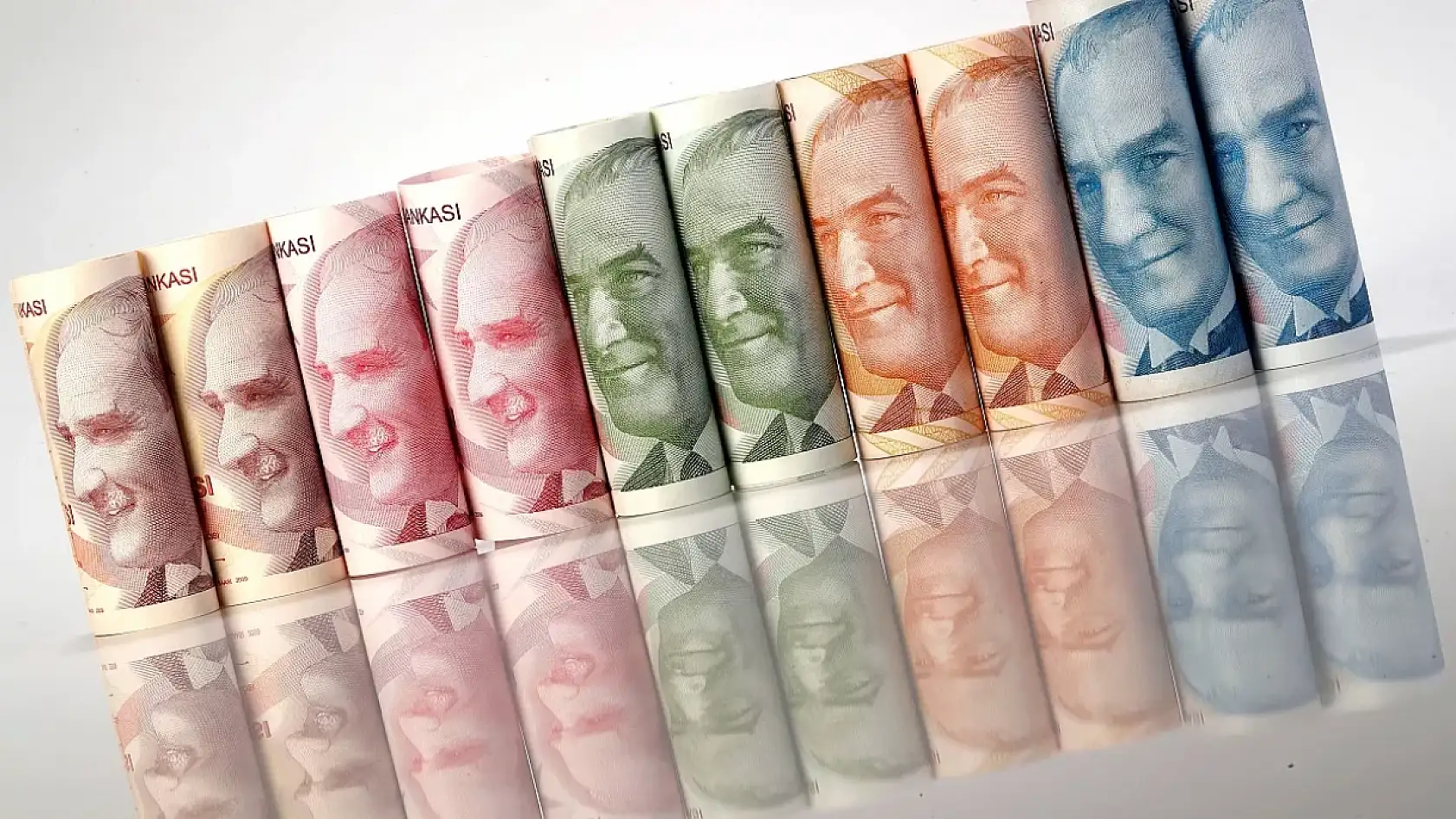 Temmuz Zammı İçin İlk Senaryolar Netleşiyor: Memur ve Emekli Maaşlarında Artış Beklentisi