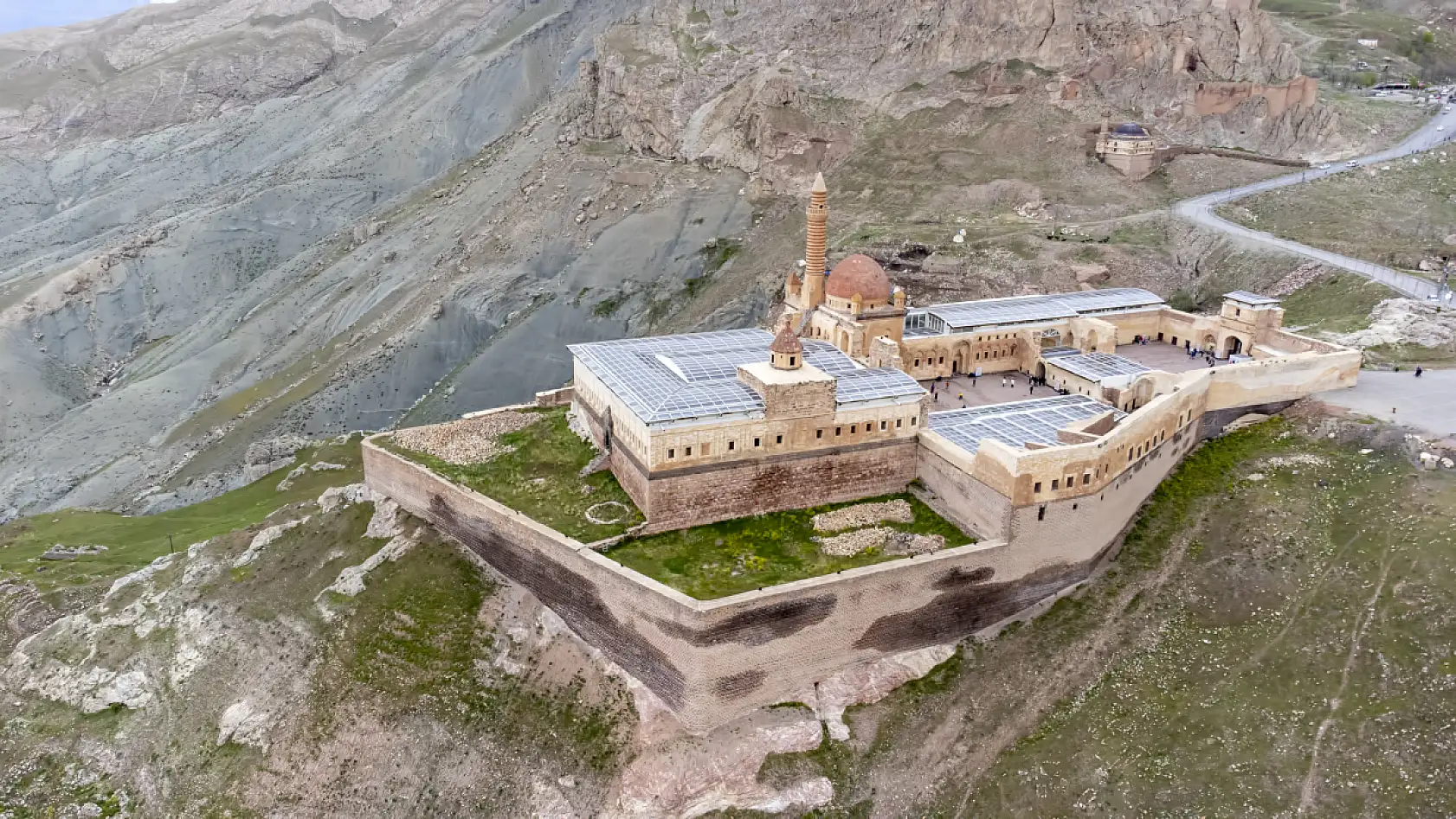 Ağrı turizmde yeni döneme hazırlanıyor: Doğa, tarih ve şifa aynı rotada buluşuyor