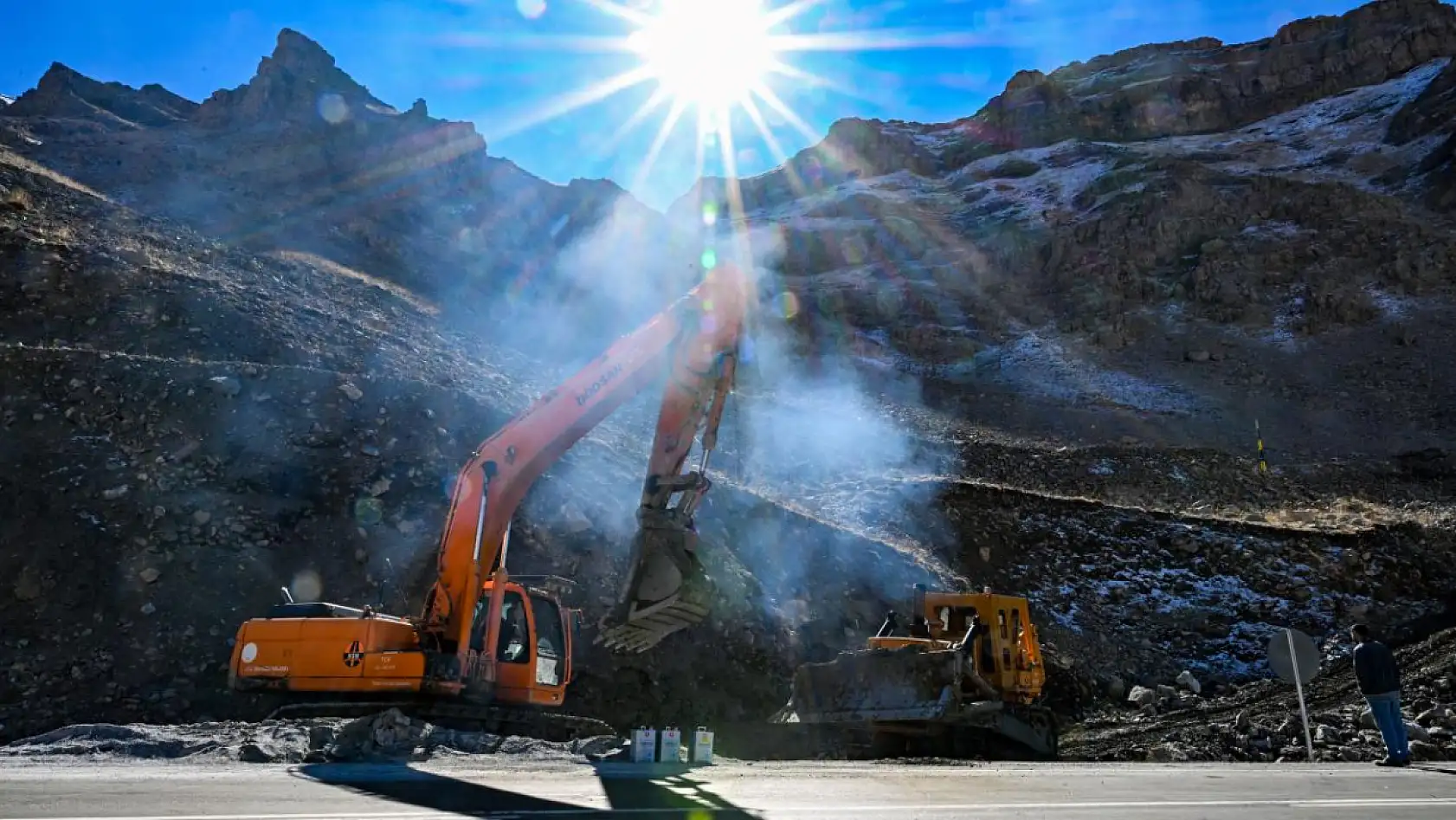 Van'da çığ riskine karşı güvenlik önlemleri güçlendirildi