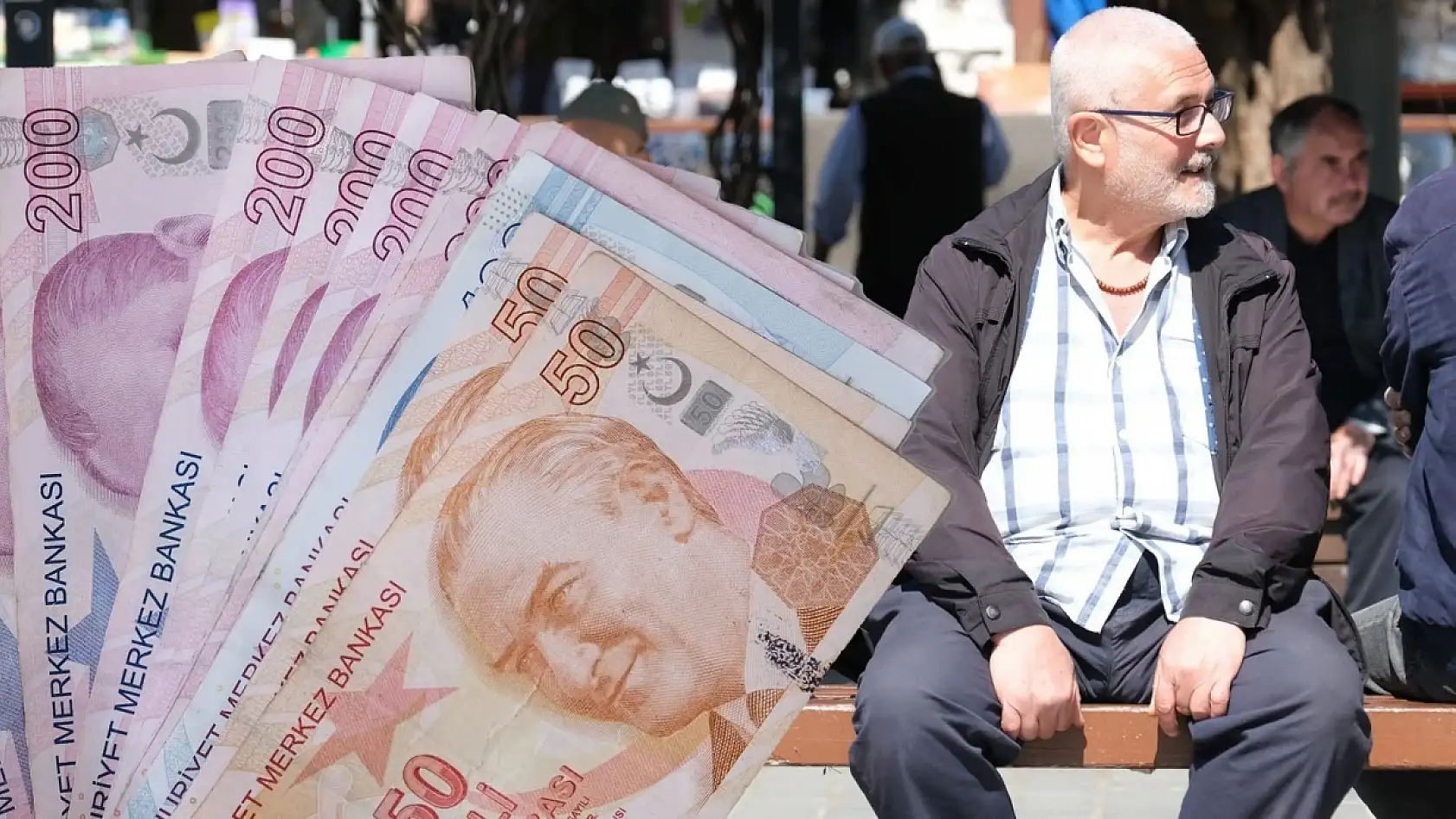 EYT'yi Kaçıranlar Dikkat! Kademeli Emeklilikte 2026'da Yeni Gelişme Var mı?