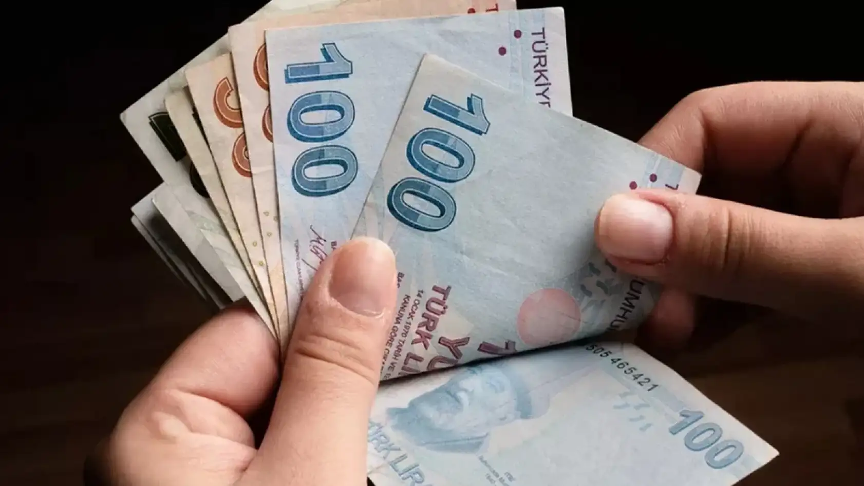 Kredi Kartı ve Kredilerde Yeni Faiz Dönemi Başladı