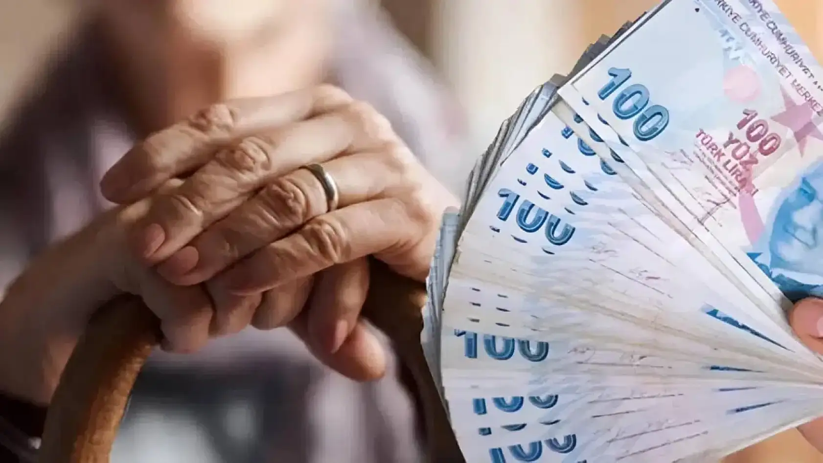 Emekliye 30 Bin TL'lik Dev Promosyon! Bankalar Yarışa Girdi