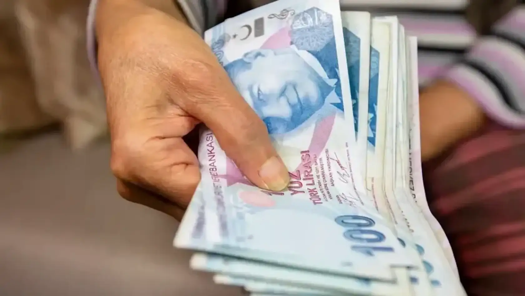 Emekliye 30 Bin TL'lik Dev Promosyon! Bankalar Yarışa Girdi