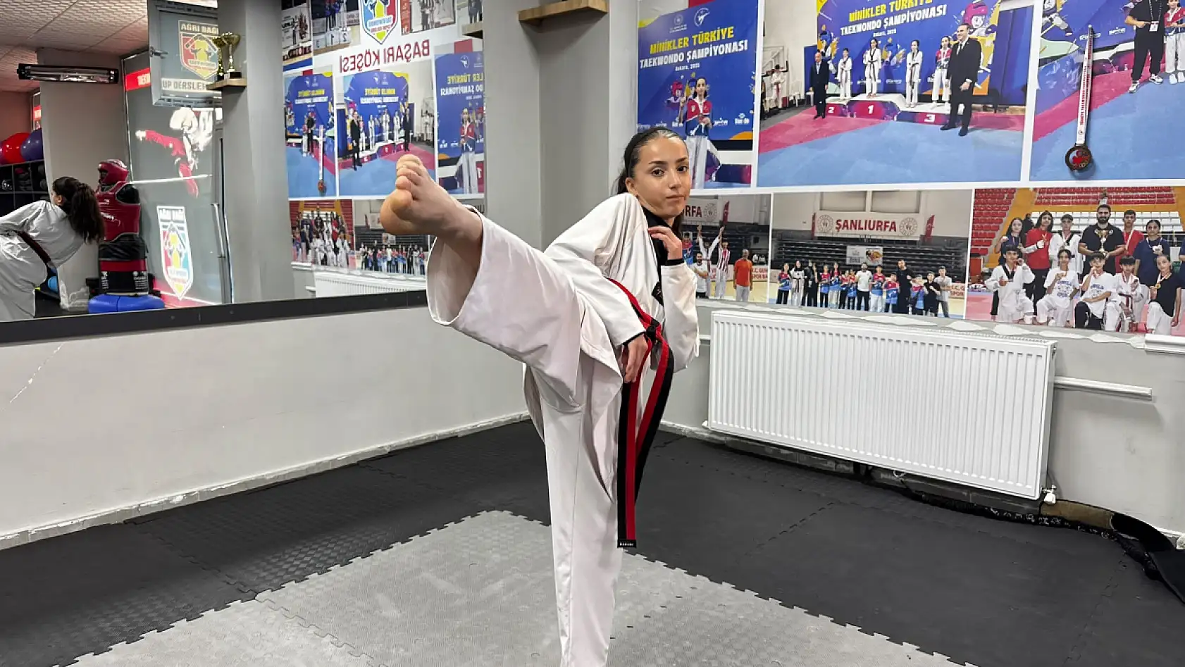 Ağrı'nın 13 yaşındaki gururu Elif, Avrupa yolunda tarih yazdı!
