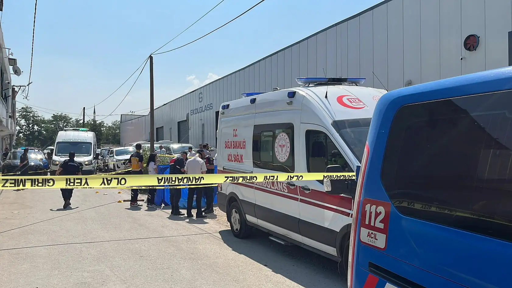 Ağrılı adam kıskançlık krizi geçirdi! Eşini ve eniştesini öldürdü