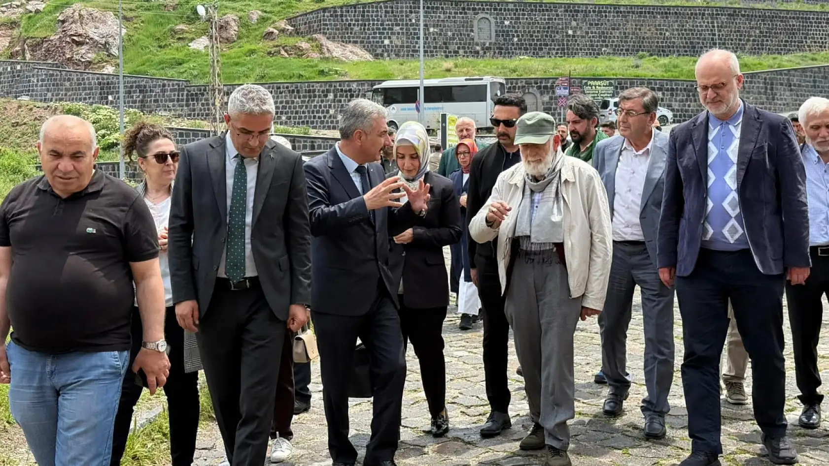 Doğubayazıt, iki önemli düşünce insanını ağırladı