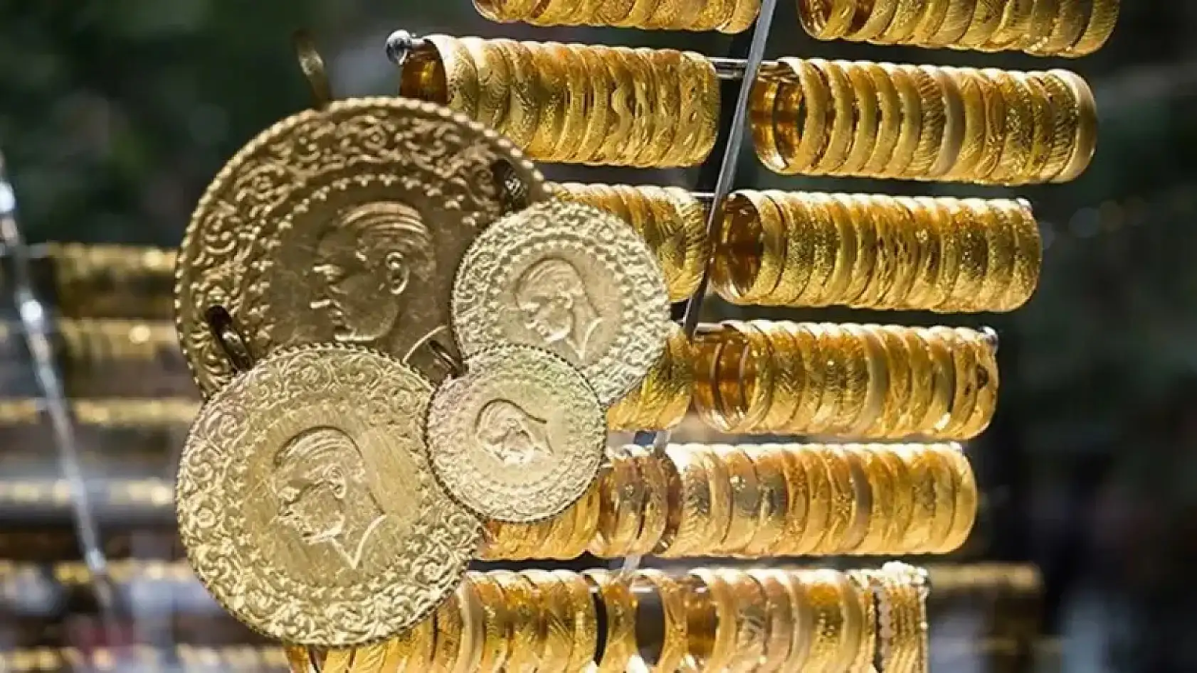 Altın fiyatları düşmeye devam ediyor! Gram ve çeyrek altın ne kadar oldu?