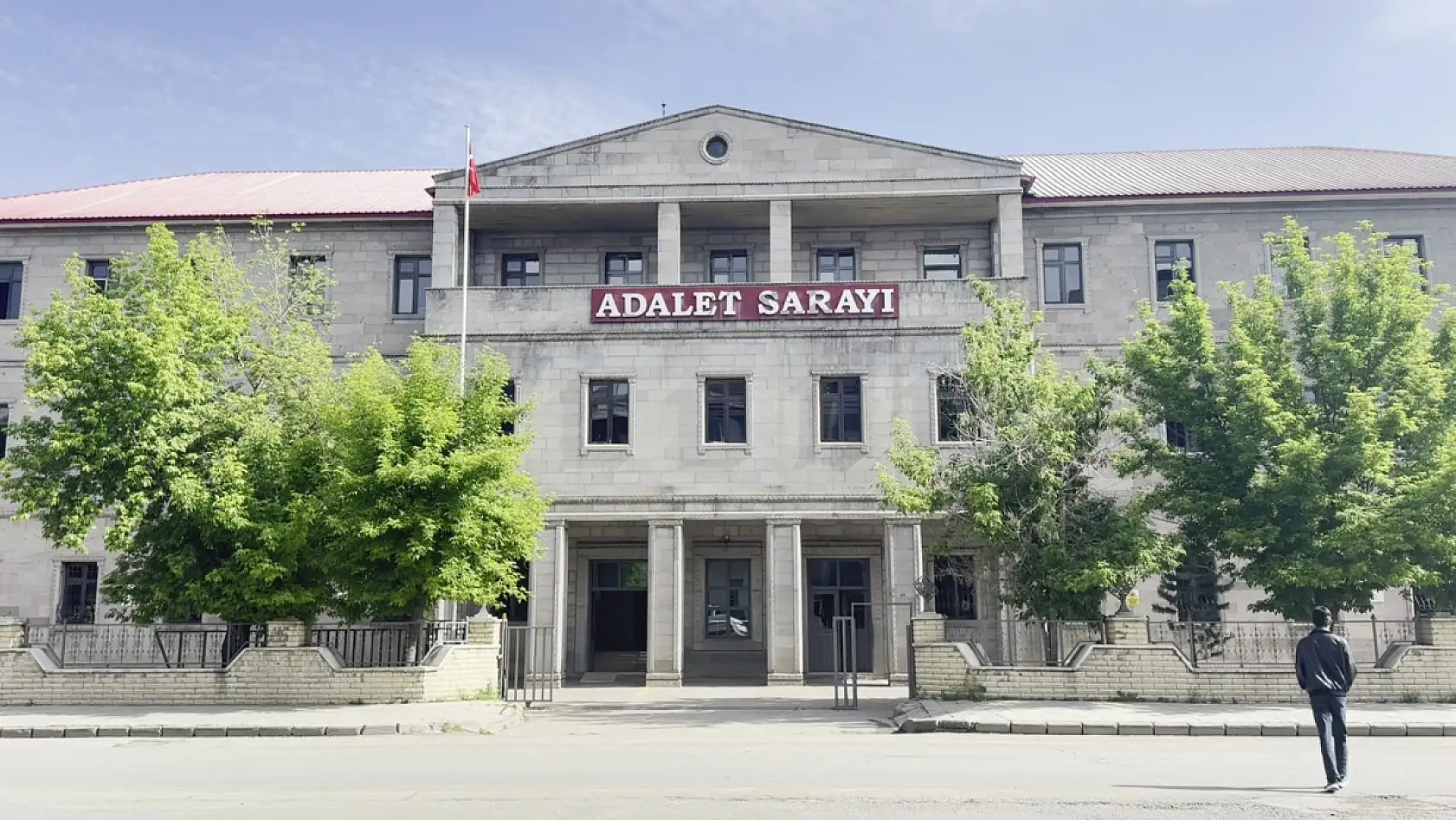 Minik Leyla'nın annesi: 'Kimin yaptığını bilsem, emin olun kendi ellerimle hesap sorarım'
