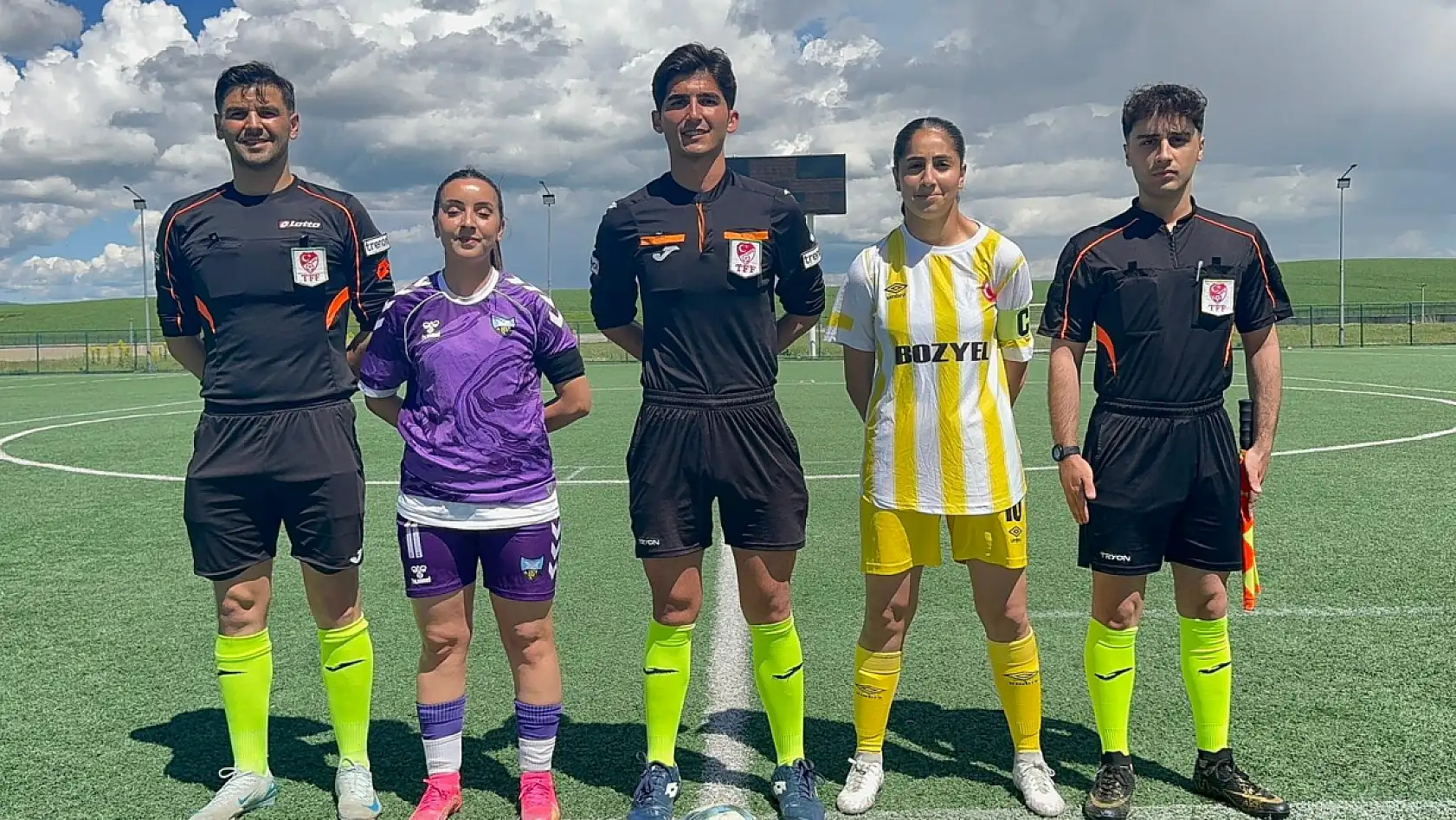 Bayazıtspor Muş'ta tarih yazdı: Rakibini 8 golle ezdi!