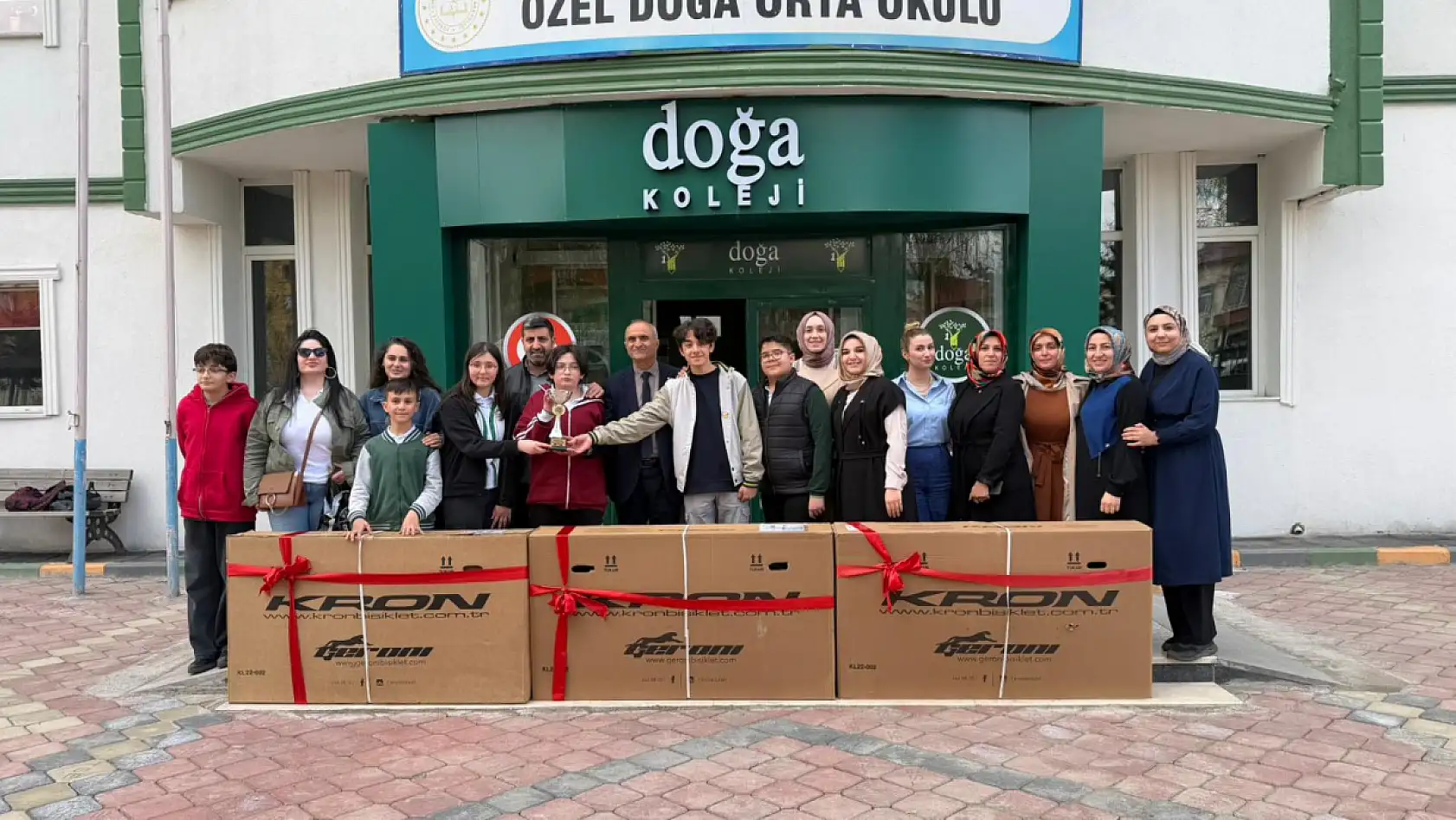 Doğa Koleji öğrencileri Matematik Yarışmasında Ağrı birincisi oldu