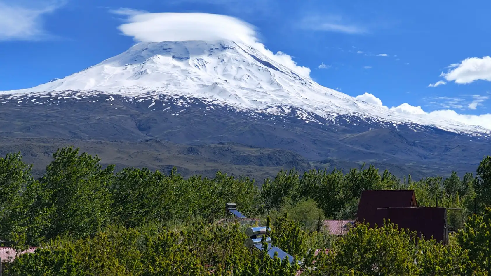 Doğubayazıt'taki 'Ararat Garden' yeni ismiyle yoluna devam edecek