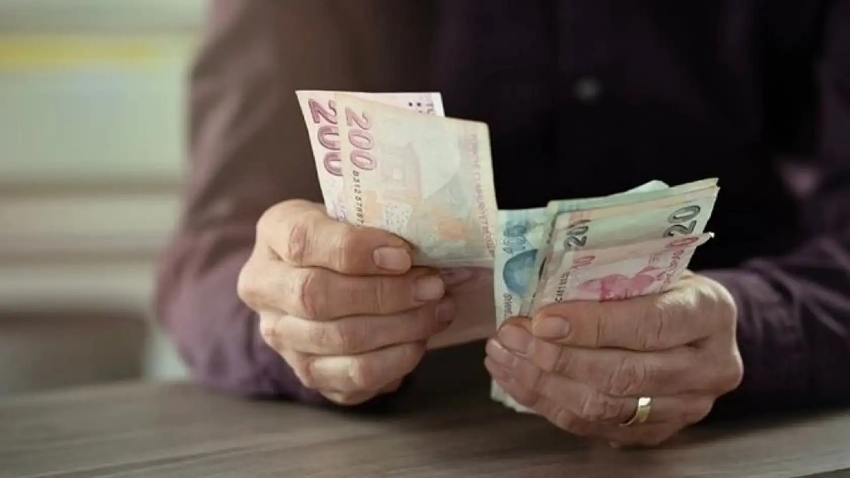 Emekliye 30 Bin TL'lik Dev Promosyon! Bankalar Yarışa Girdi