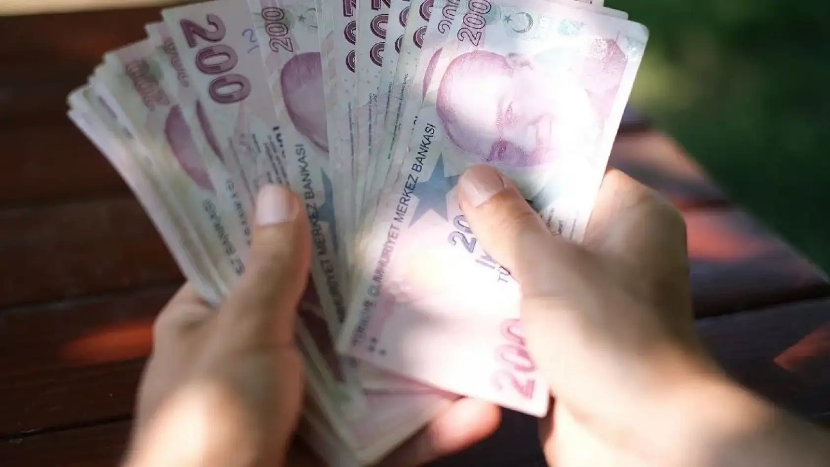 Emekliye Kurban Bayramı İkramiyesi Hesaplara Yatıyor: Tarihler Belli Oldu