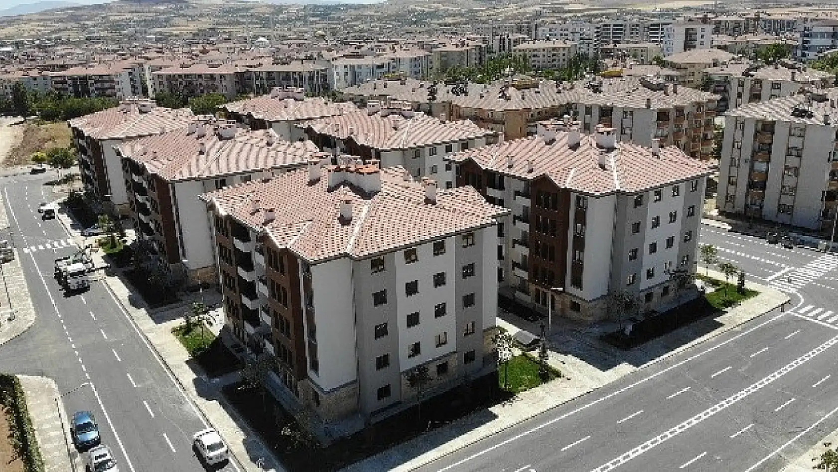 Dar Gelirlilere Konut Desteği! Devletten 1 Milyon TL'ye Kadar Barınma Yardımı