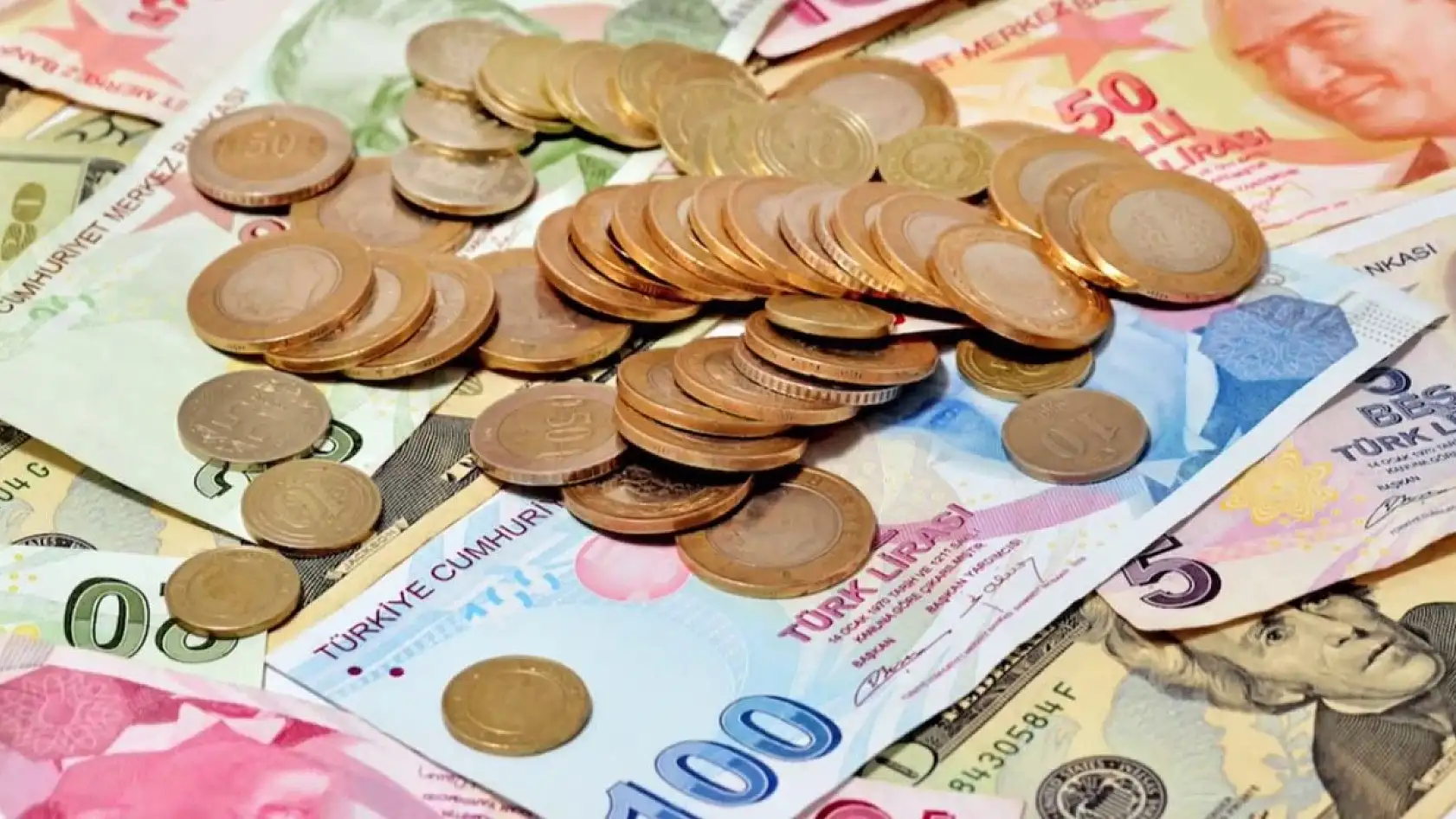 SGK'da Emeklilik hesabı yeniden gündemde! 3600, 4500 ve 5000 günle kimler emekli olabiliyor?