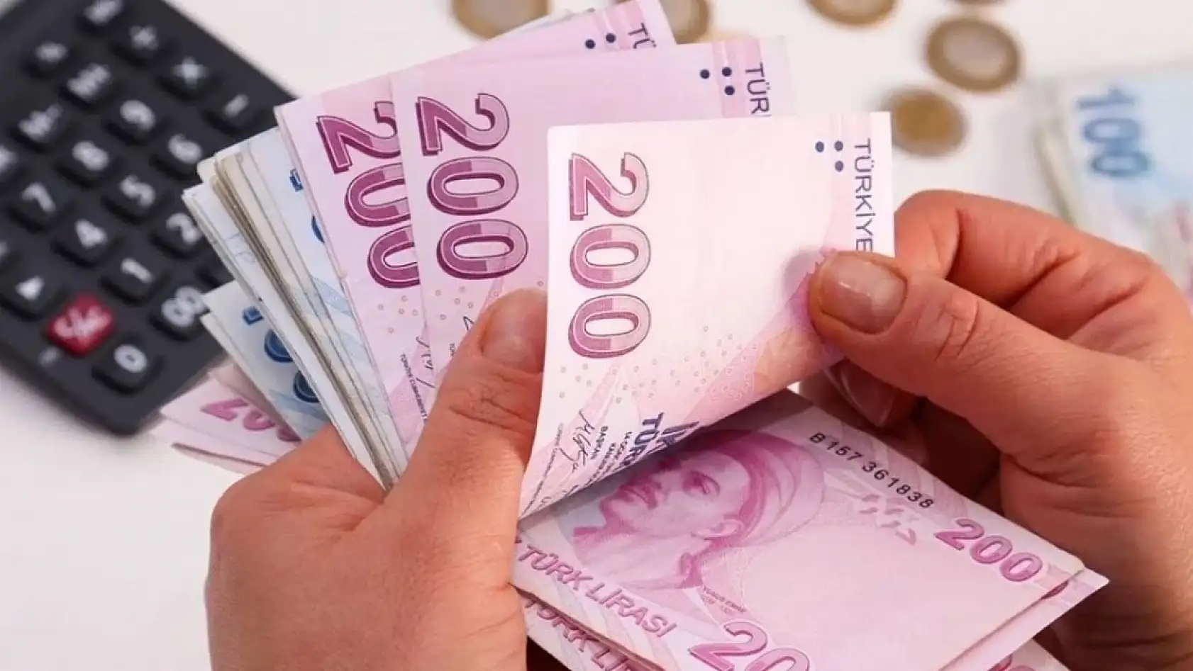 Memur ve Emeklinin Gözü Ocak Zammında: İlk Hesaplamalar Belli Olmaya Başladı