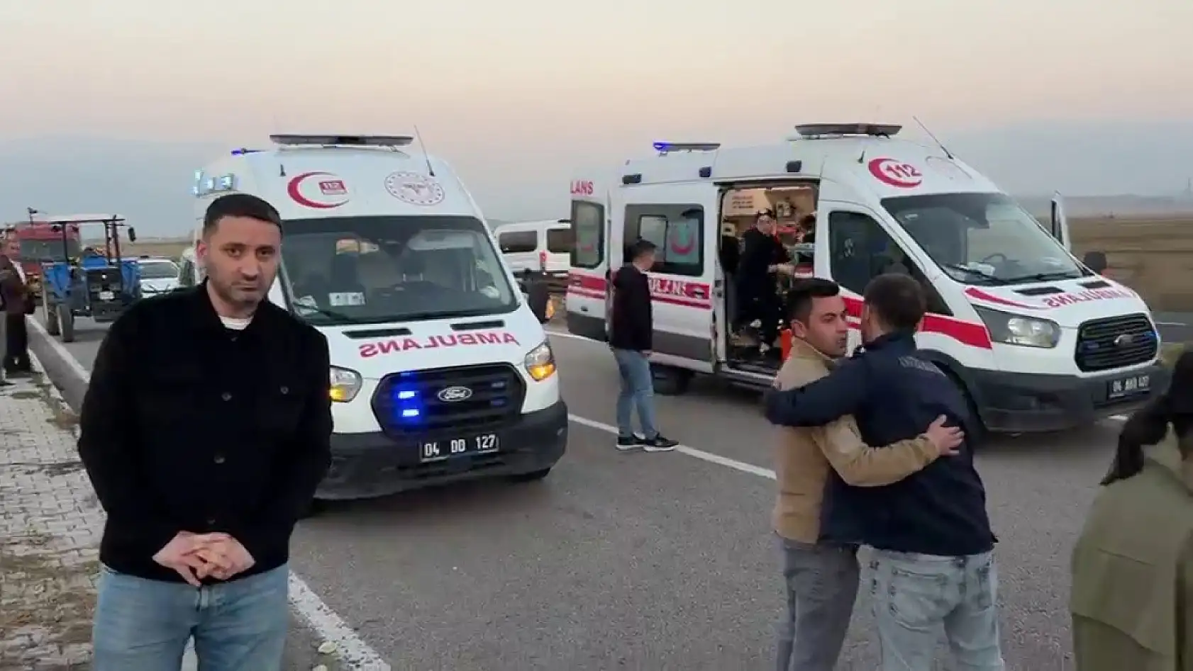 Patnos'ta 7 kişinin bulunduğu araç takla attı! 1 kişi ağır yaralandı
