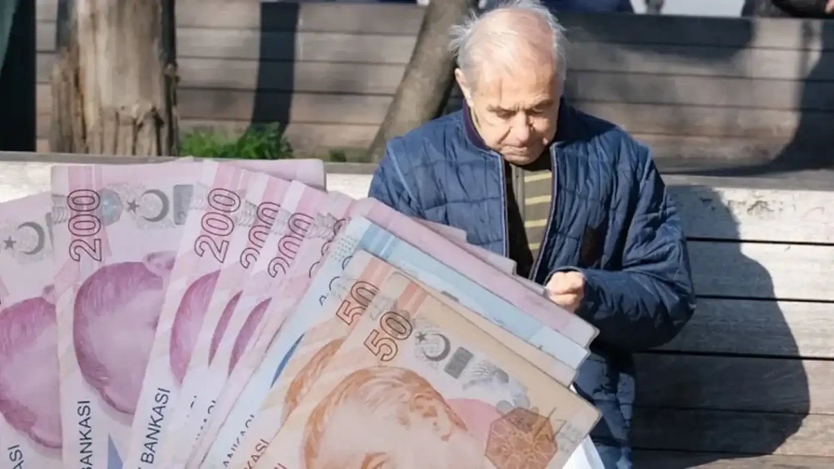 EYT'yi Kaçıranlar Dikkat! Kademeli Emeklilikte 2026'da Yeni Gelişme Var mı?