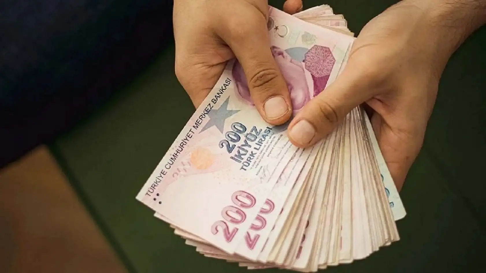 Emeklilere Banka Yarışı: Promosyon ve Ek Ödemelerde Rekor Seviyeler Görüldü