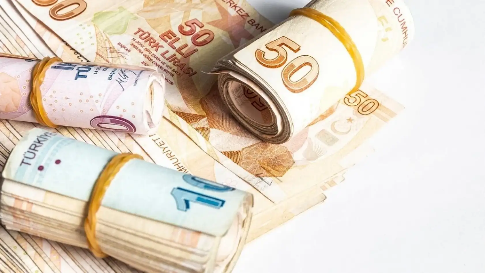 Emeklilere Banka Yarışı: Promosyon ve Ek Ödemelerde Rekor Seviyeler Görüldü
