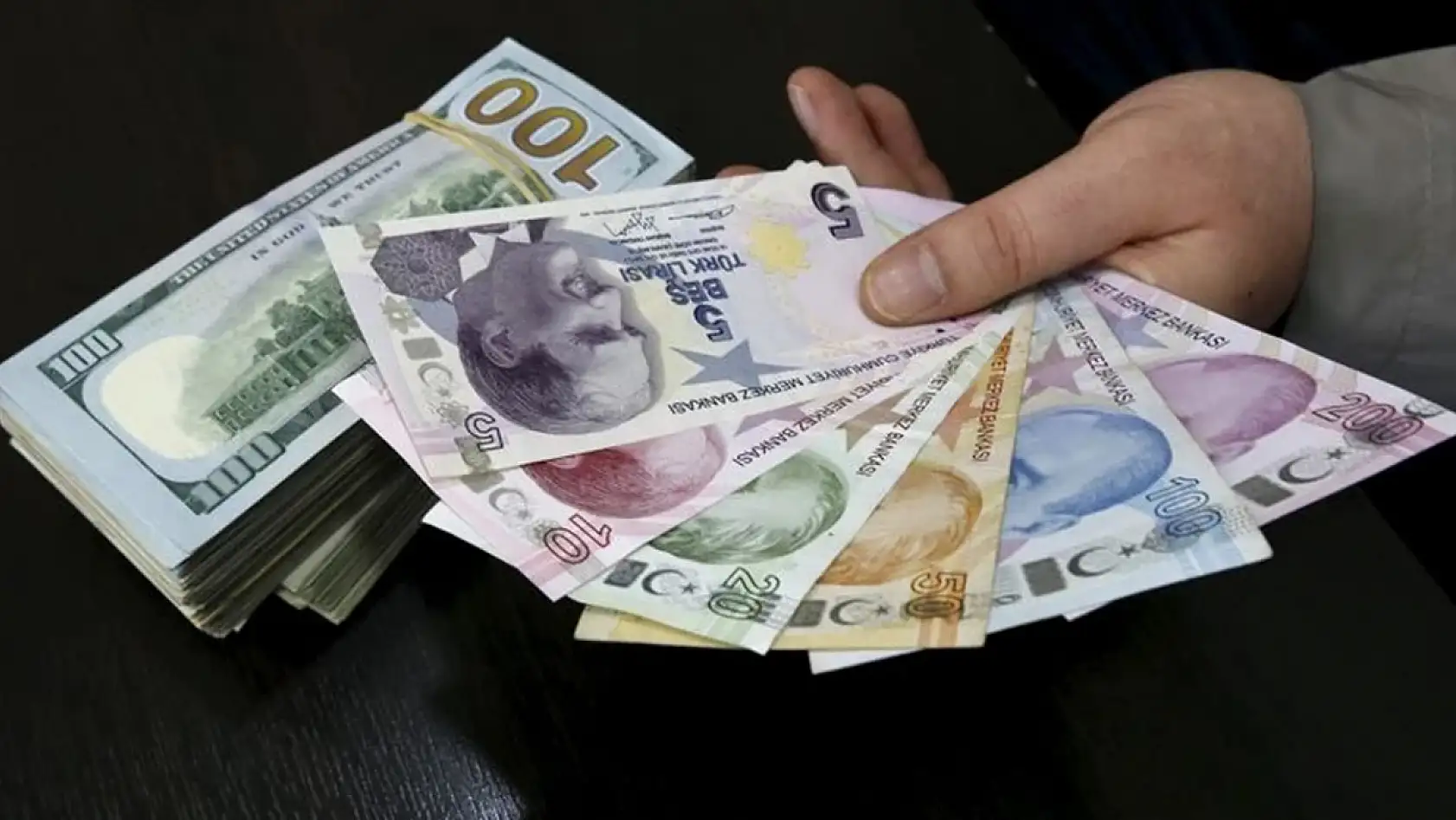 Kredi Kartından Nakit Avans Çekenler Dikkat: Faiz İlk Günden İşliyor