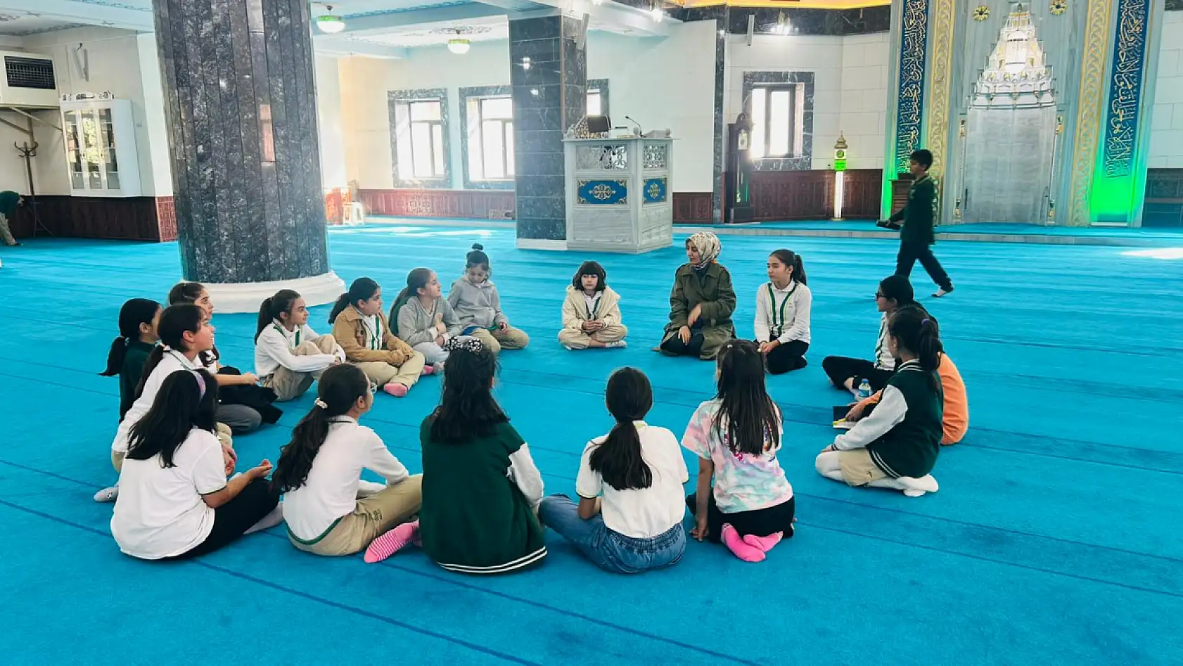 Ağrı Doğa Koleji'nden manevi atmosferde farkındalık ziyareti