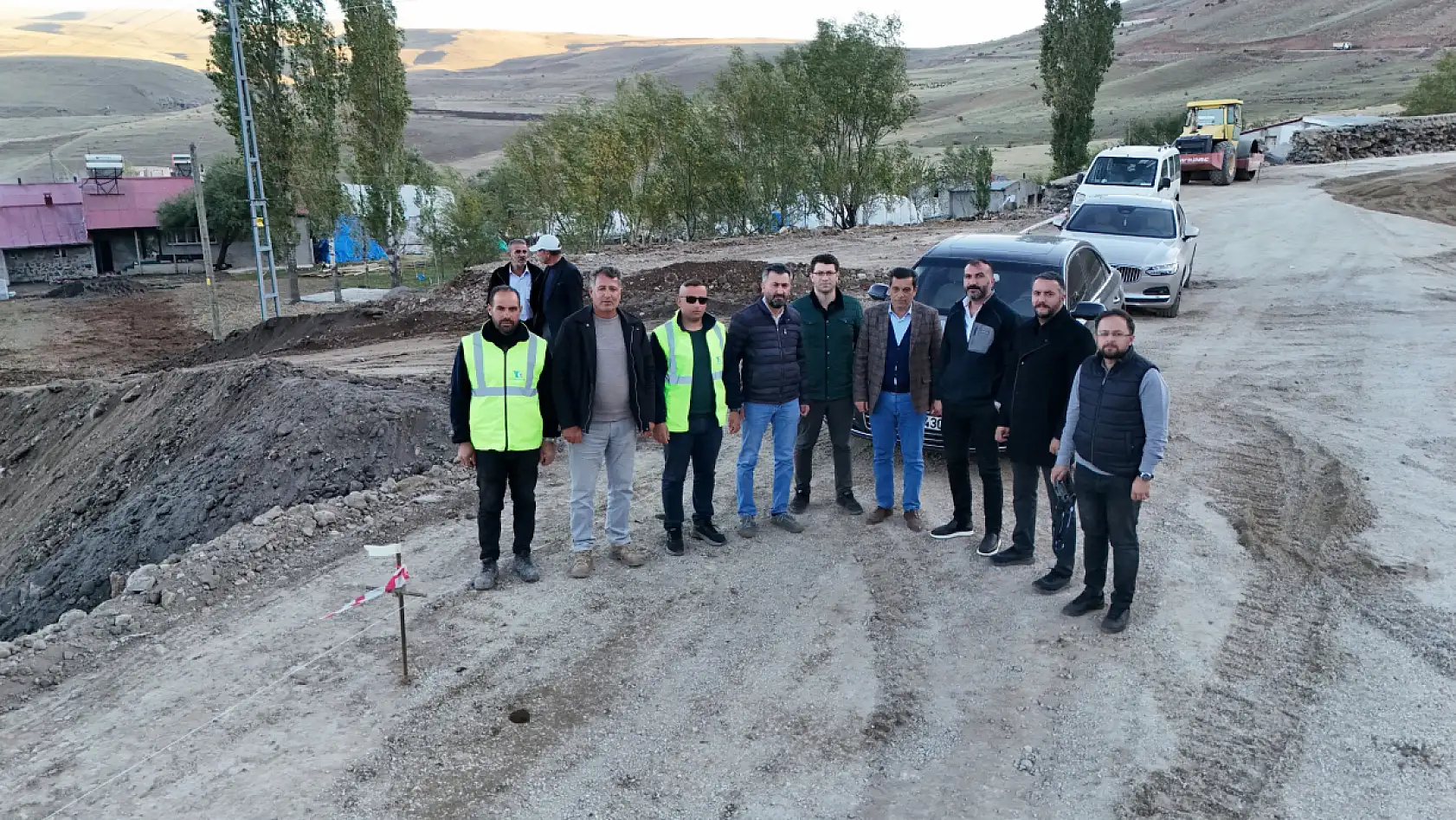 Ağrı-Kars karayolu çalışmaları takvimde ilerliyor, Başkan Yıldız saha incelemesi yaptı