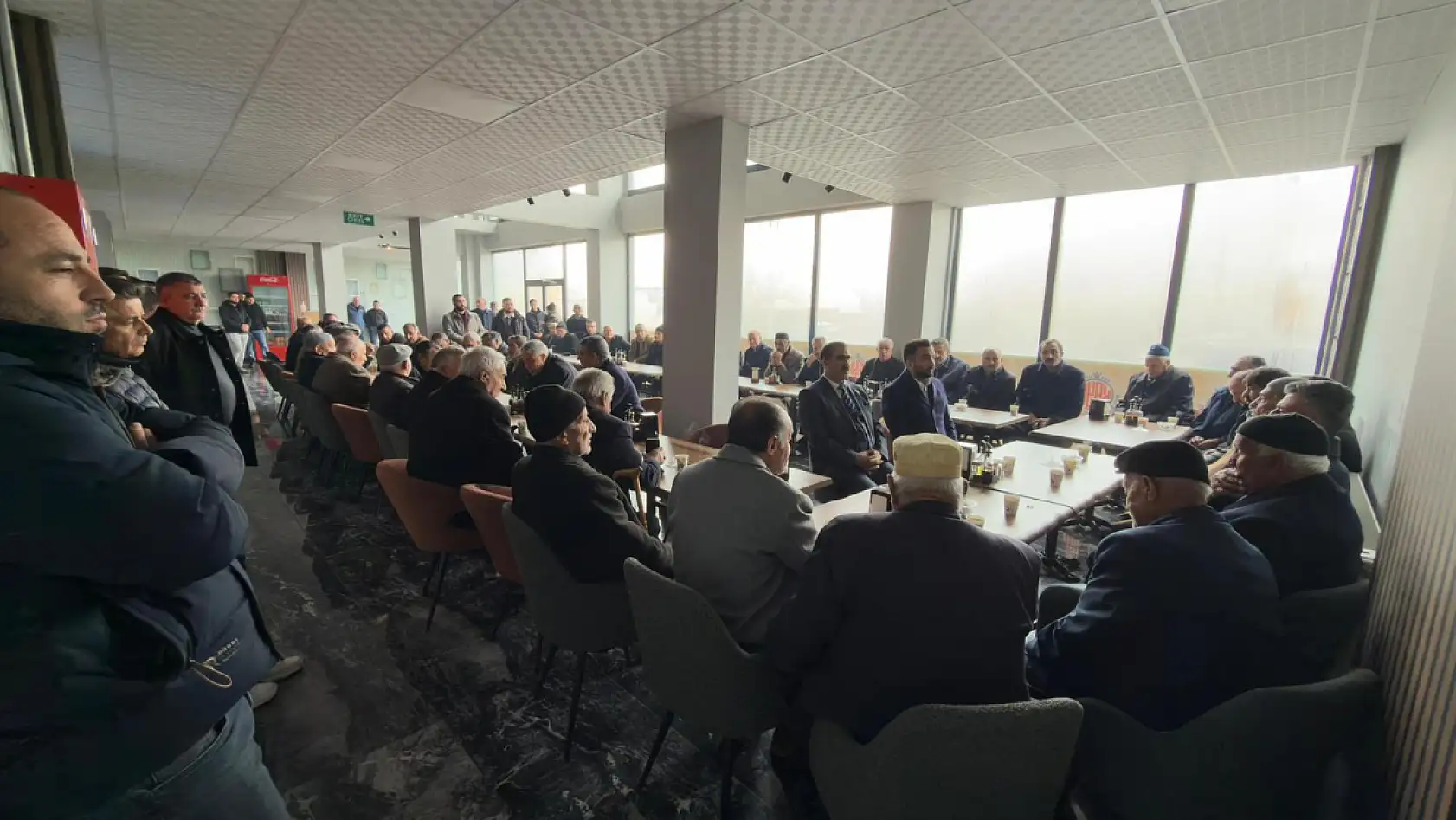 Ağrı'da iki aile aynı sofrada barıştı