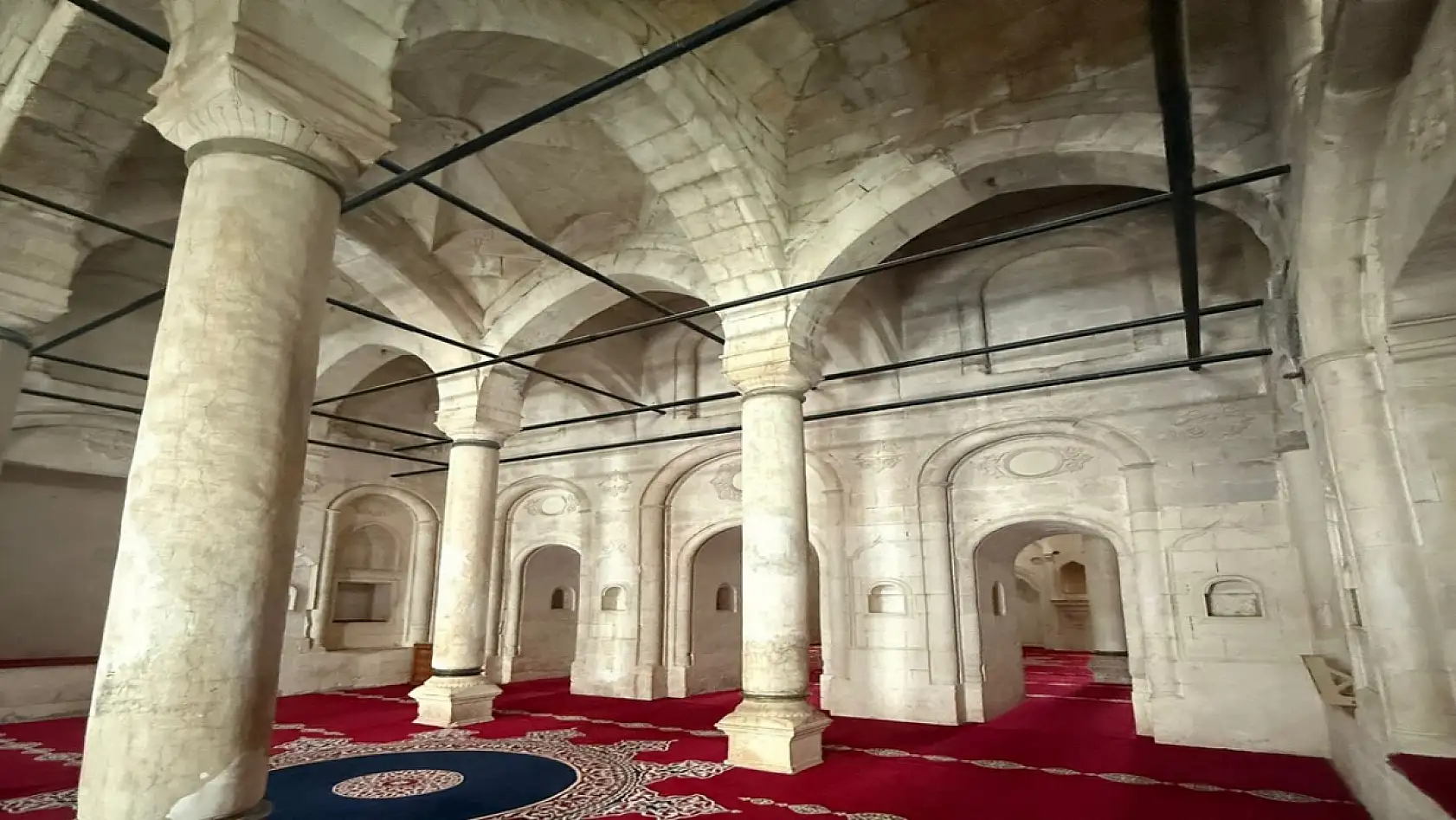İshak Paşa Sarayı Camiinde hiç namaz kıldınız mı?