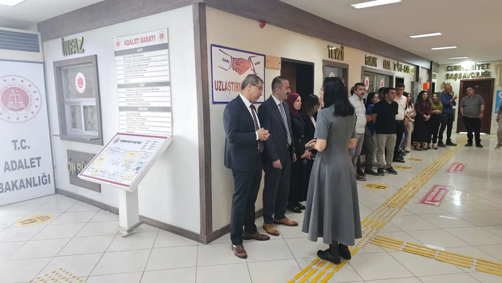 Doğubayazıt'ta adalet camiası bayramlaştı