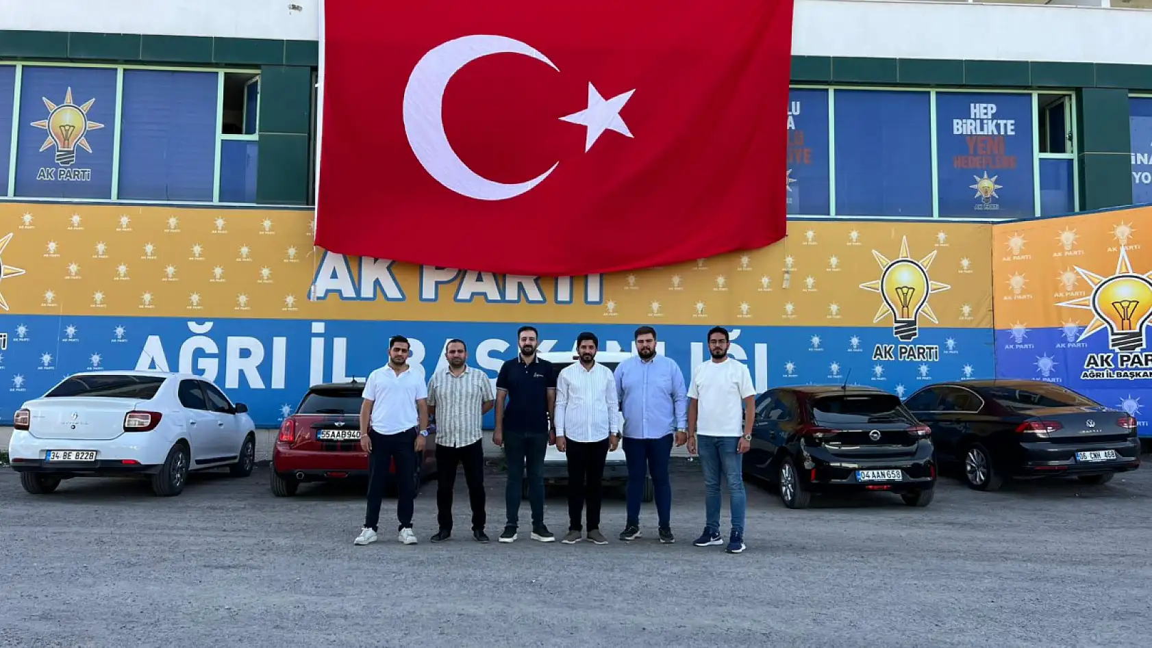 Ağrı AK Gençlik ailesi 'terörsüz Türkiye' için şanlı bayrağın altında buluştu