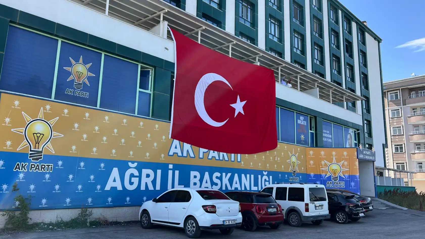 Ağrı AK Gençlik ailesi 'terörsüz Türkiye' için şanlı bayrağın altında buluştu