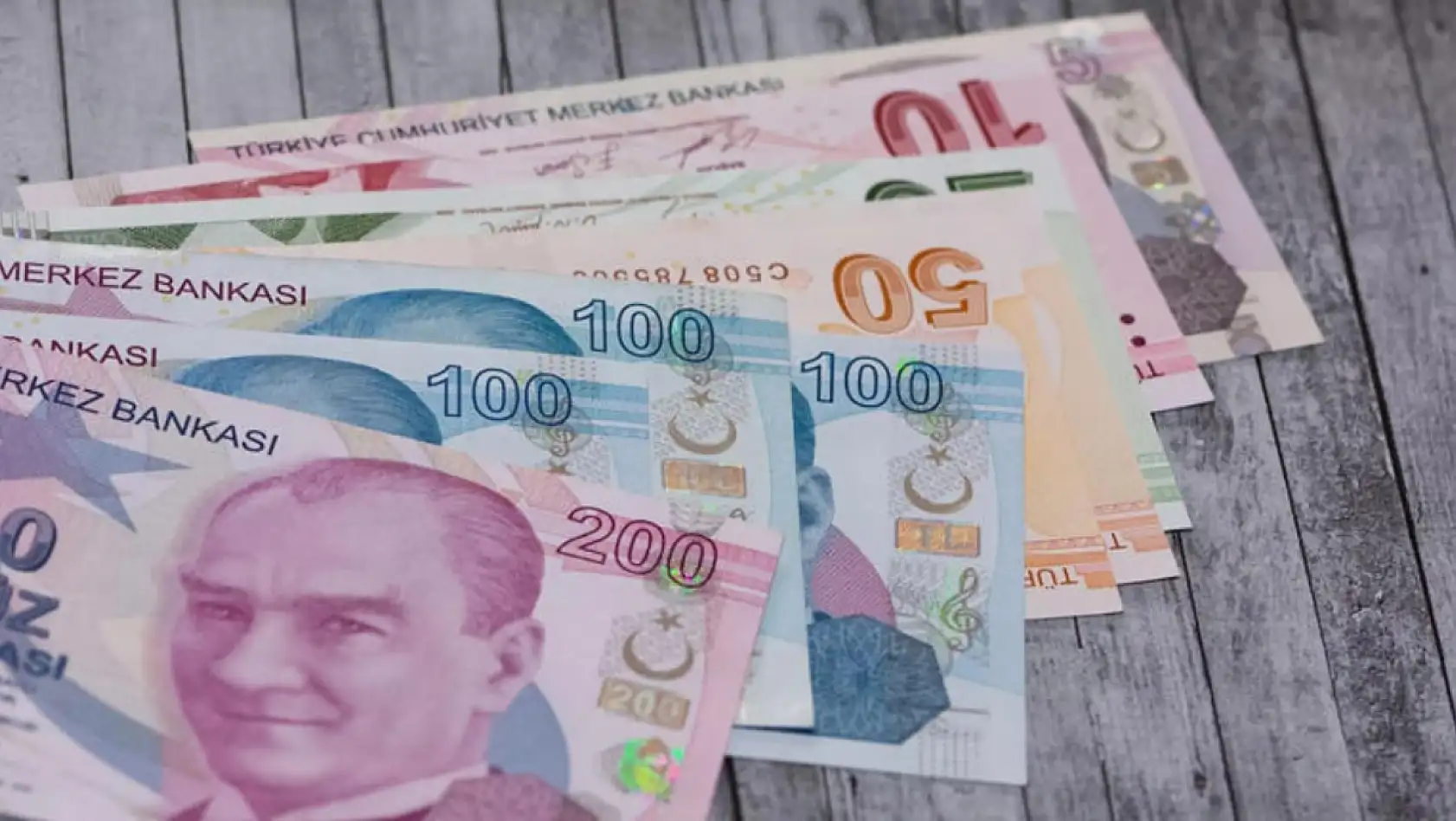 SSK, Bağ-Kur ve EYT'liler İçin Kritik Uyarı: Emeklilikte Son 2.520 Gün Detayı Maaşı ve Tarihi Değiştirebilir