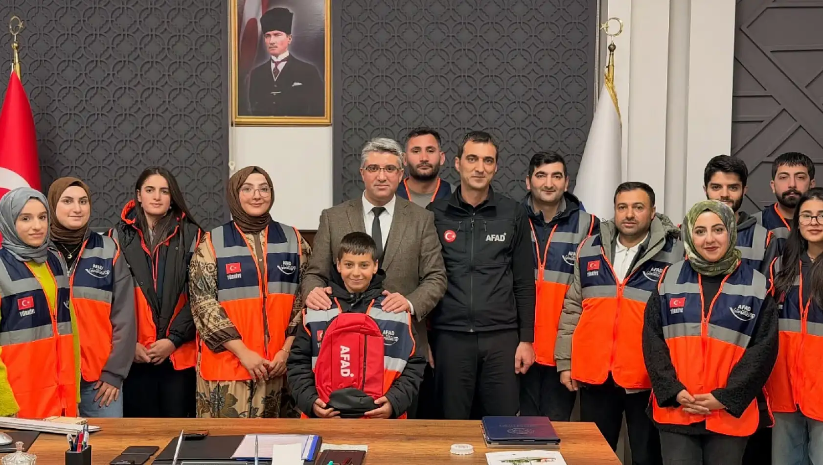 Ağrı'da AFAD gönüllülerine yakın temas