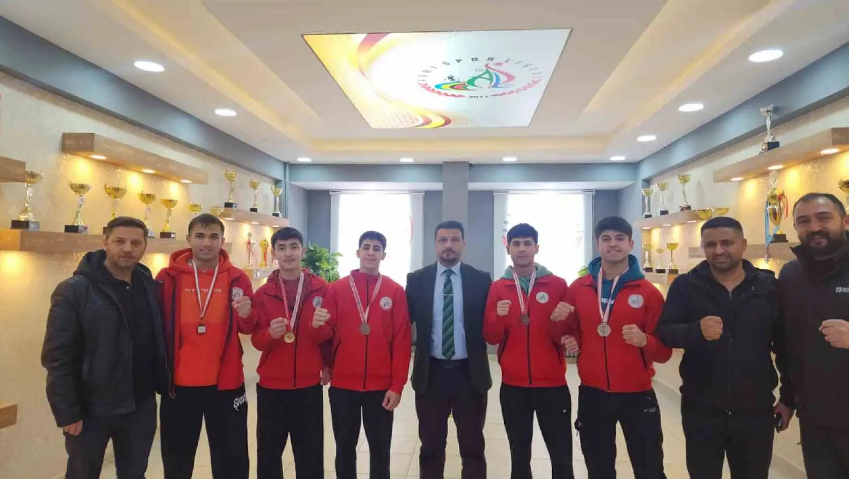 Ağrılı sporculardan Türkiye Şampiyonası'nda çifte gurur