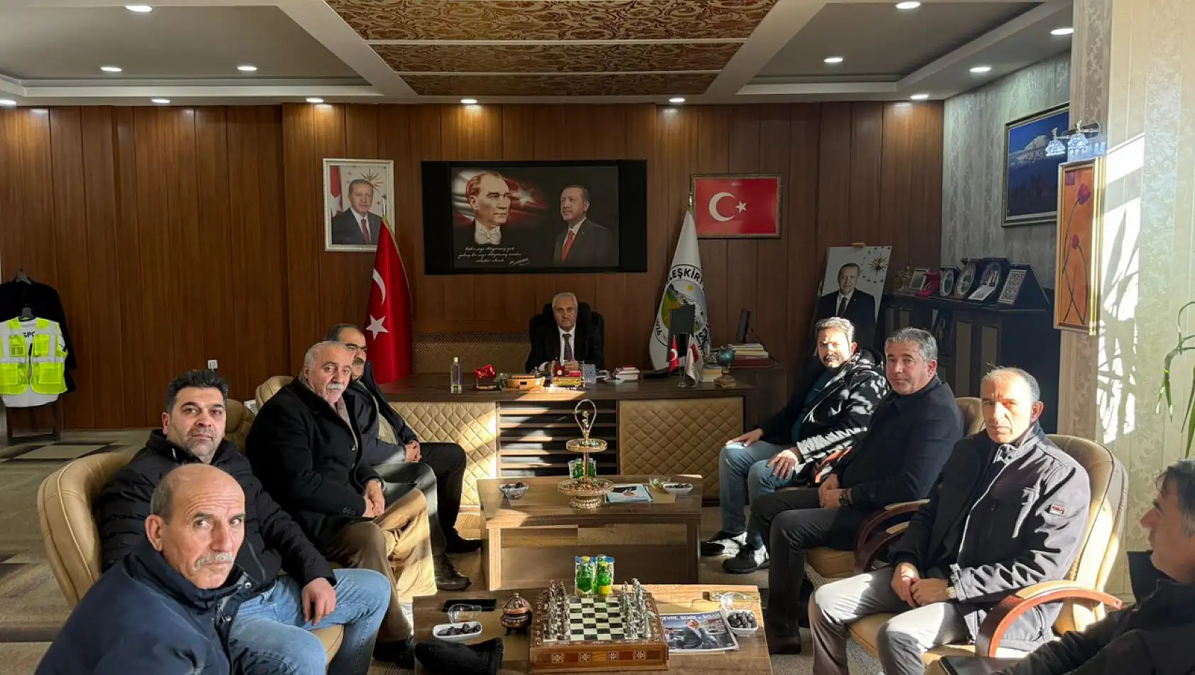 Eleşkirt'te mahallelerin sorunları masaya yatırıldı