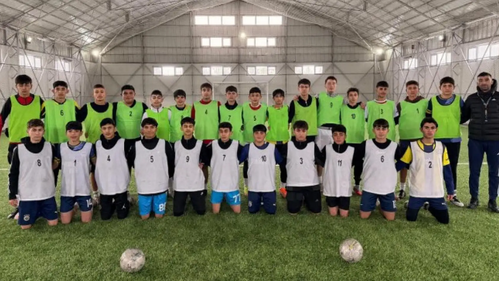 Kars 36 Spor U16 Takımı Çalışmalarını Sürdürüyor