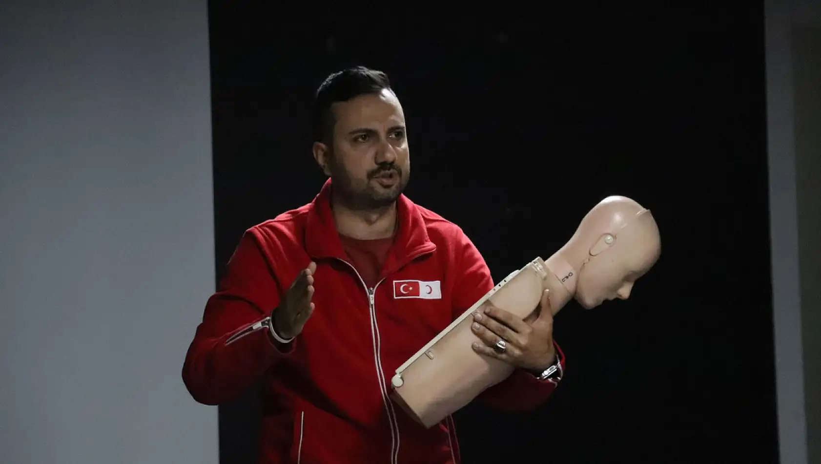 Kızılay'dan Diyadin'de hayat kurtaran eğitim